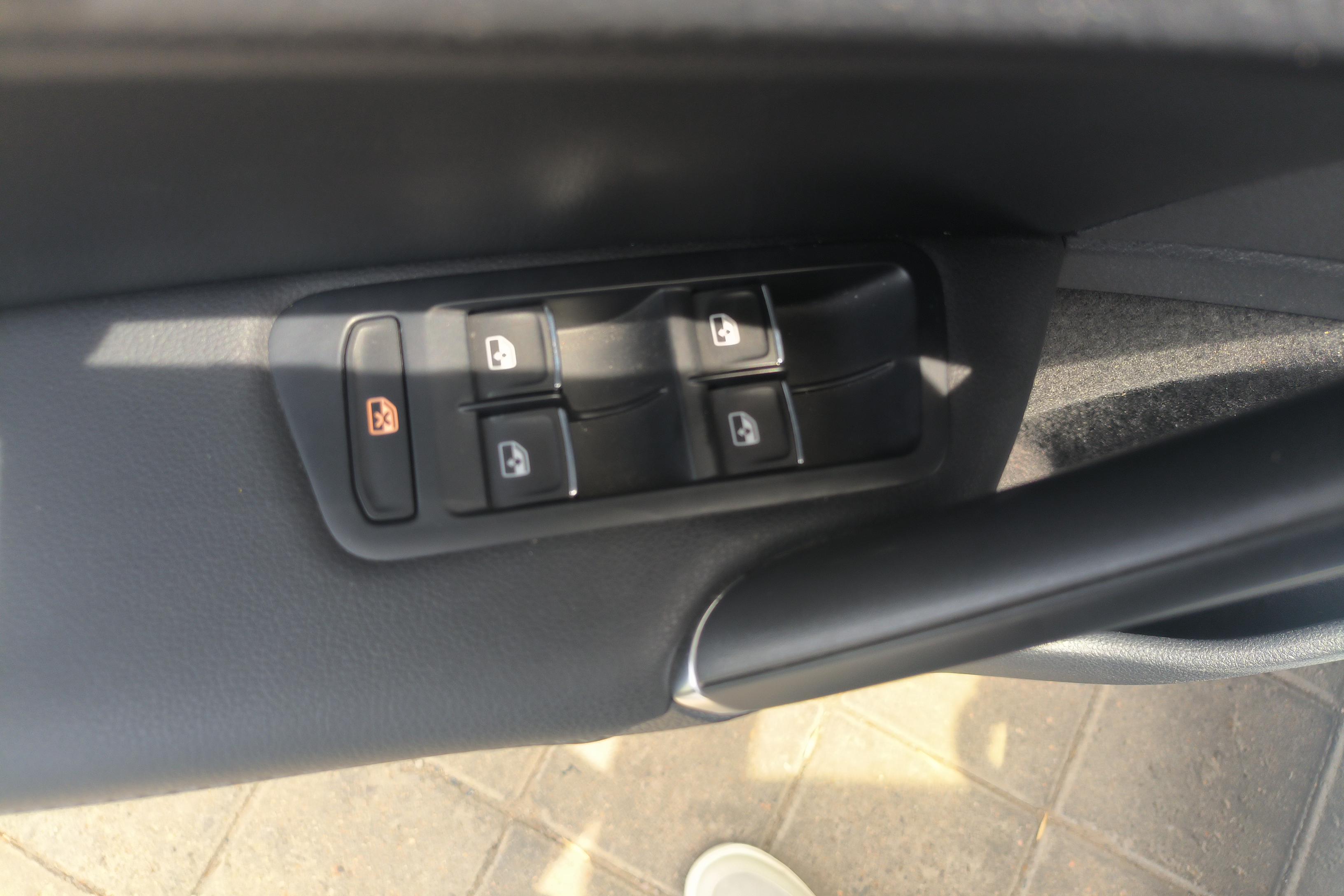 大众高尔夫 2019款 1.4T 自动 汽油 280TSI豪华型 (国Ⅴ) 