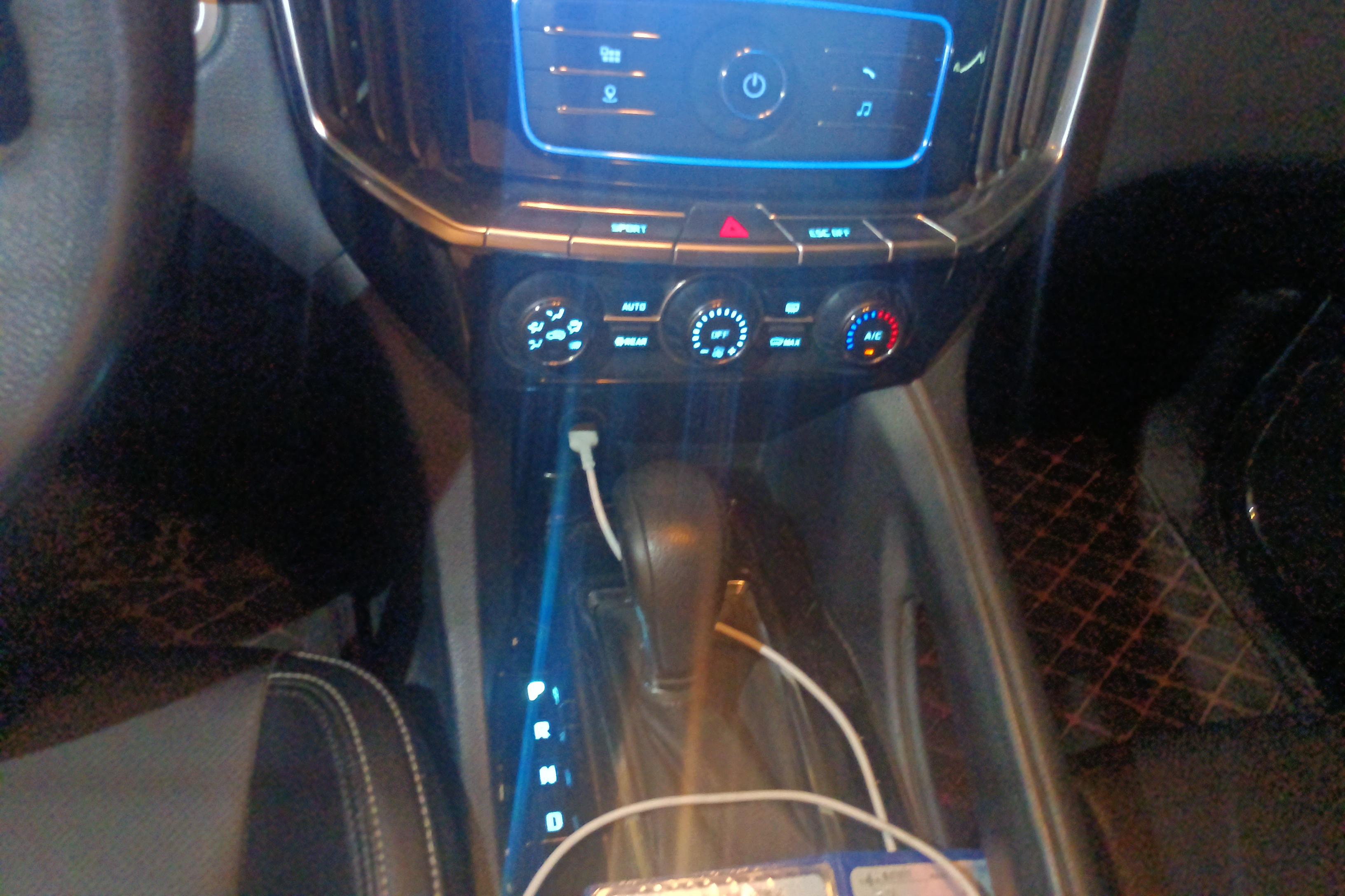 江铃驭胜 S350 2016款 2.0T 自动 四驱 豪华天窗版 (国Ⅴ) 