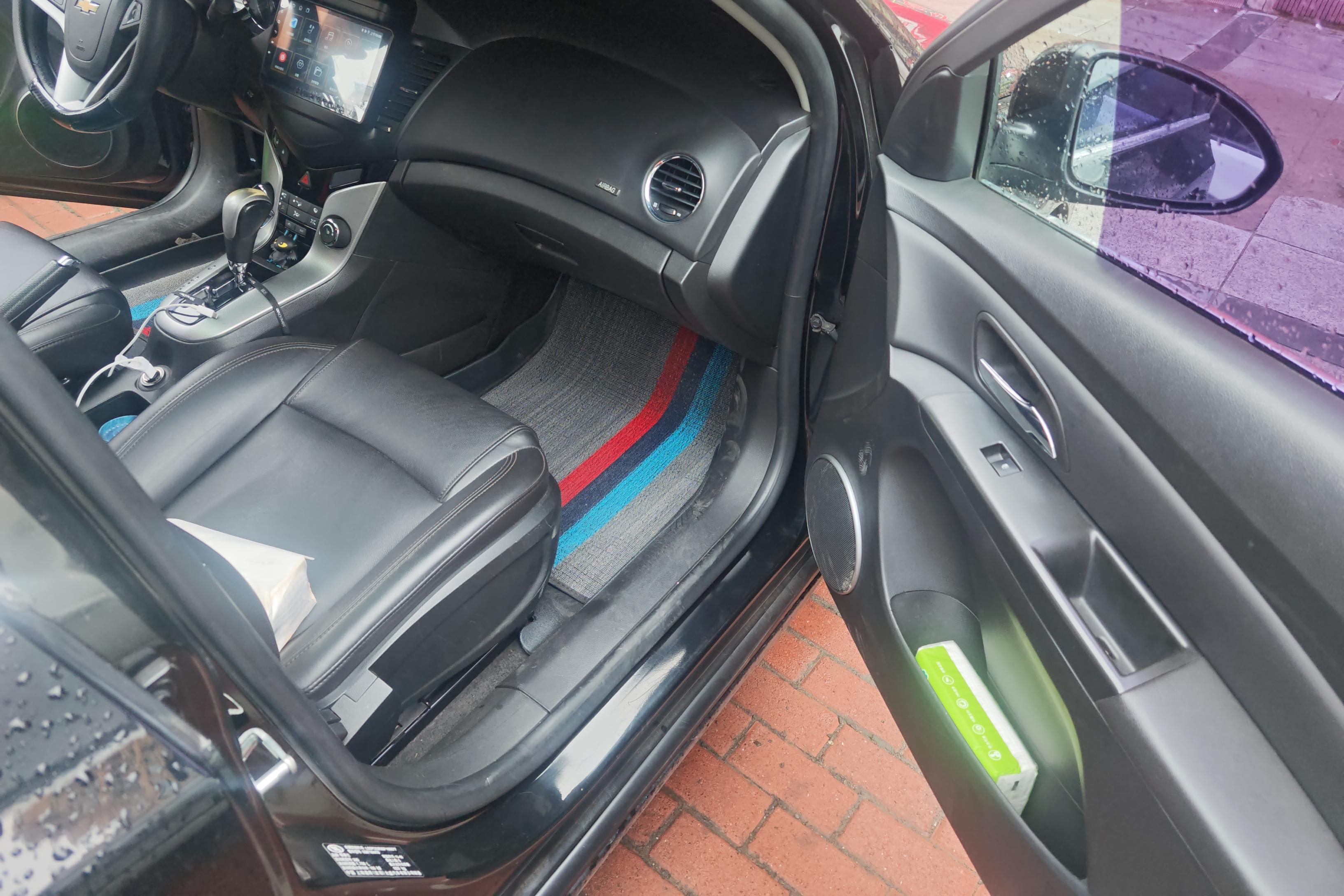 雪佛兰科鲁兹 2013款 1.8L 自动 SE-Onstar (国Ⅳ) 