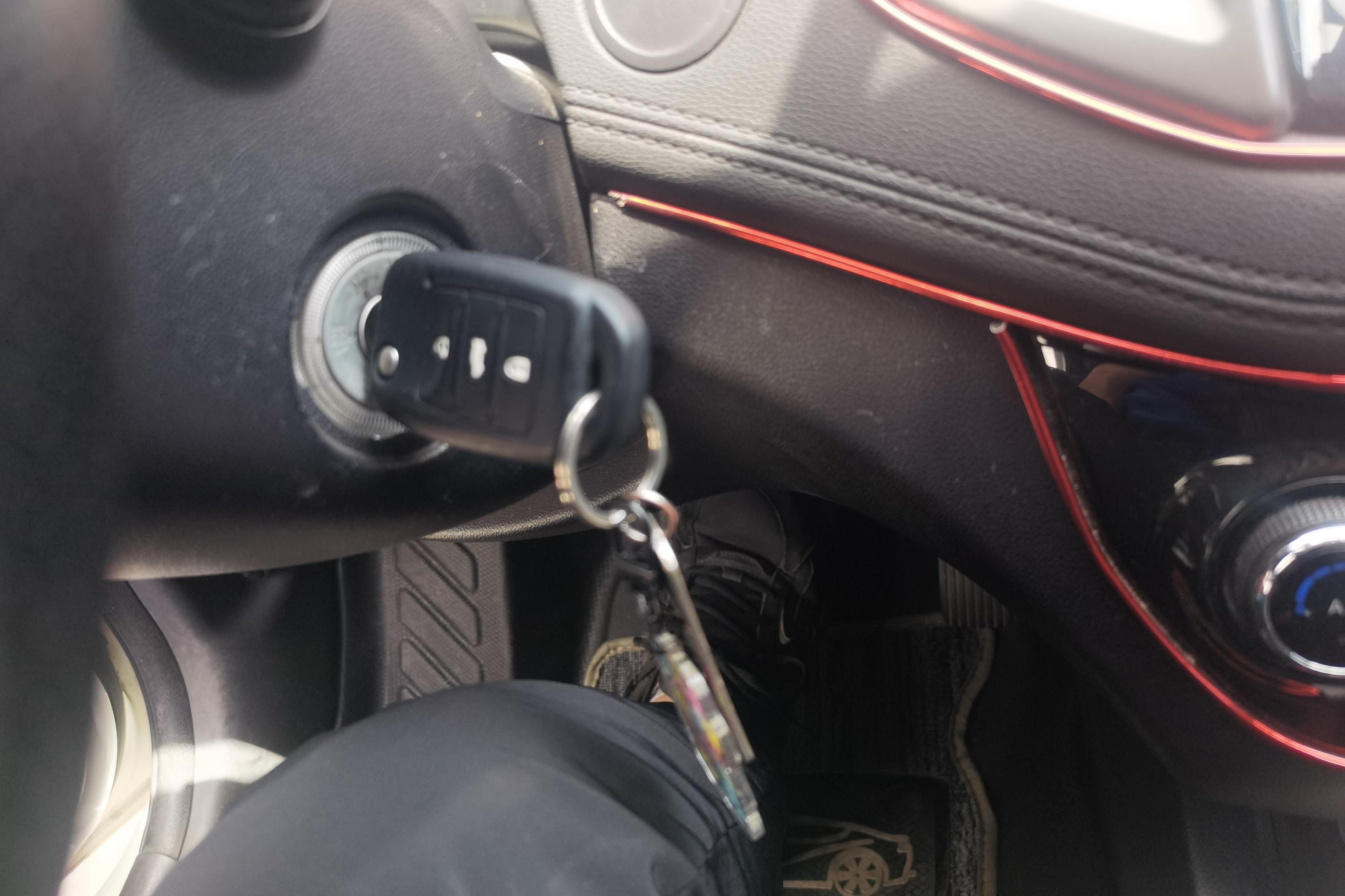 长安逸动XT 2016款 1.6L 自动 俊酷型 (国Ⅴ) 