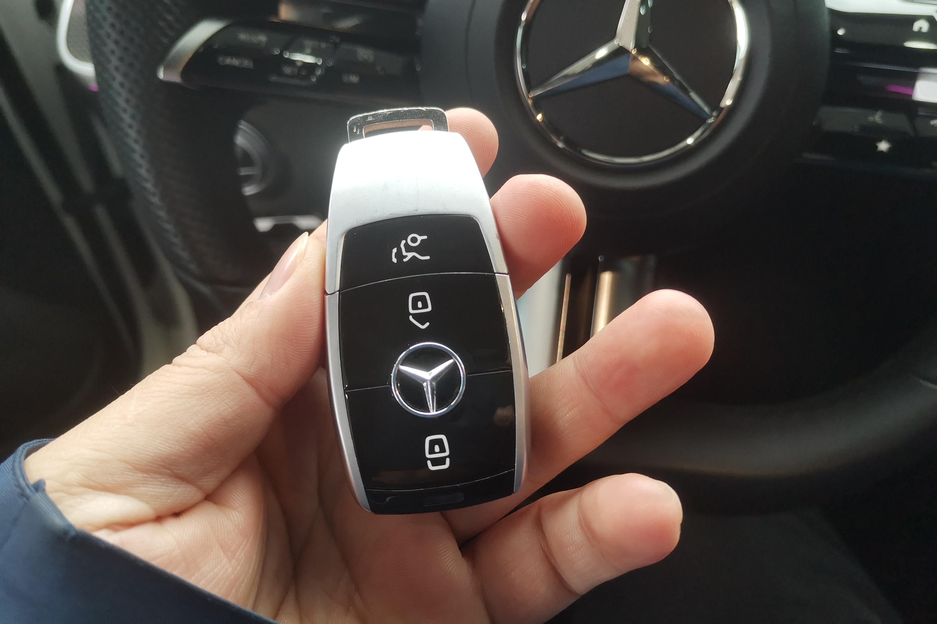 奔驰C级 C260L 2022款 1.5T 自动 运动版 (国Ⅵ) 