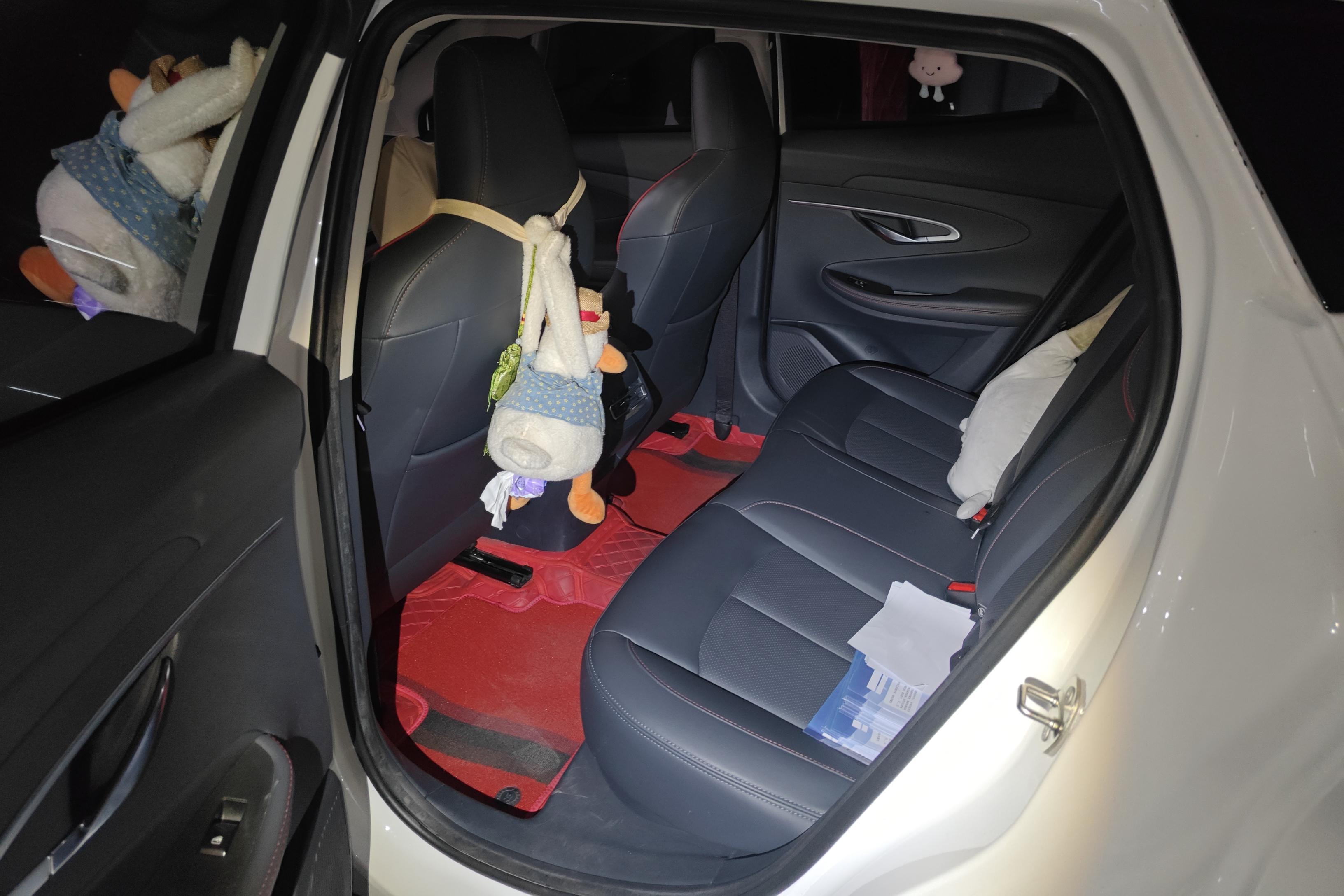 长安UNI-T 2020款 1.5T 自动 尊贵型 (国Ⅵ) 