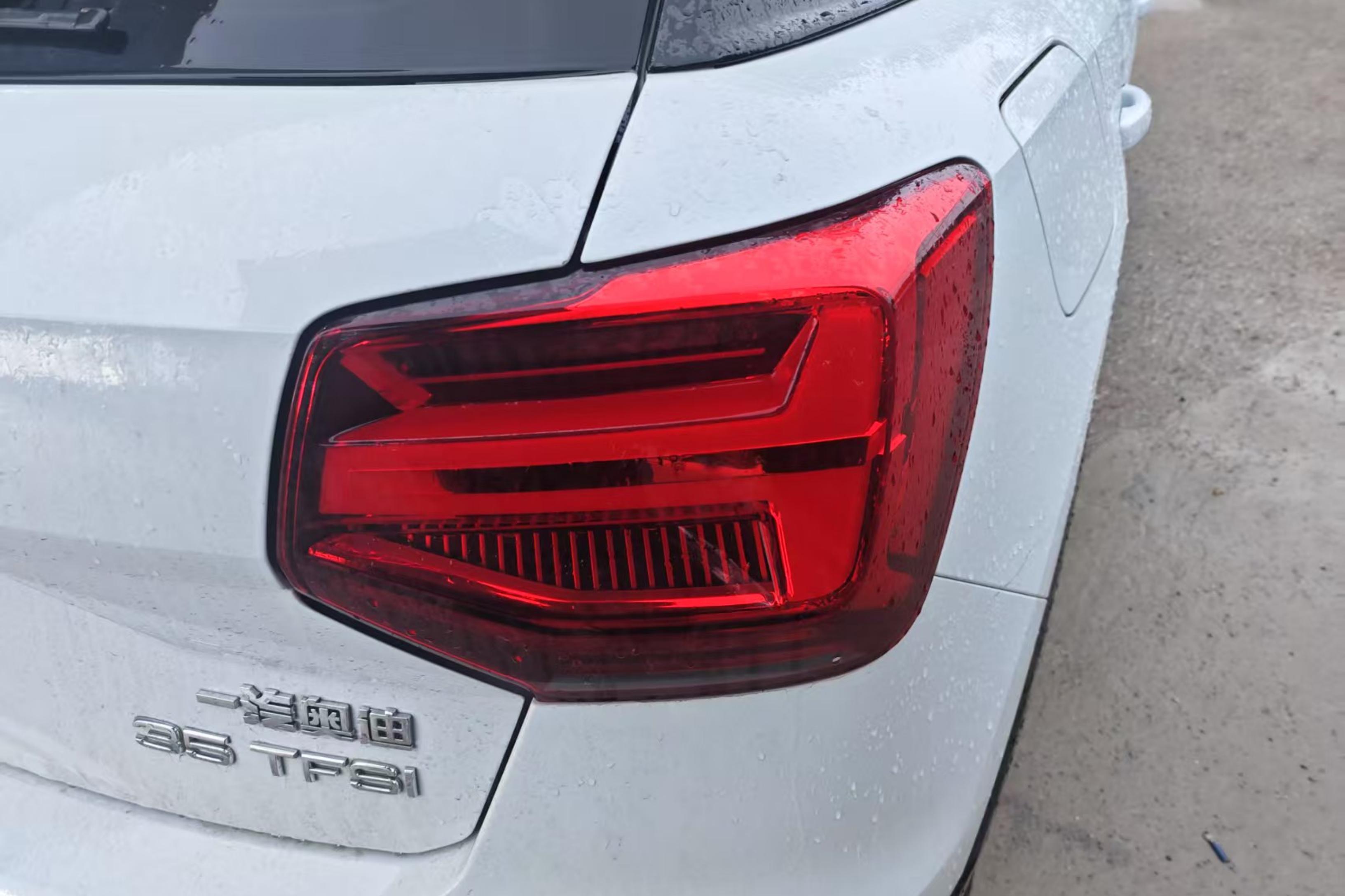 奥迪Q2L 35TFSI 2021款 1.4T 自动 进取动感型 (国Ⅵ) 