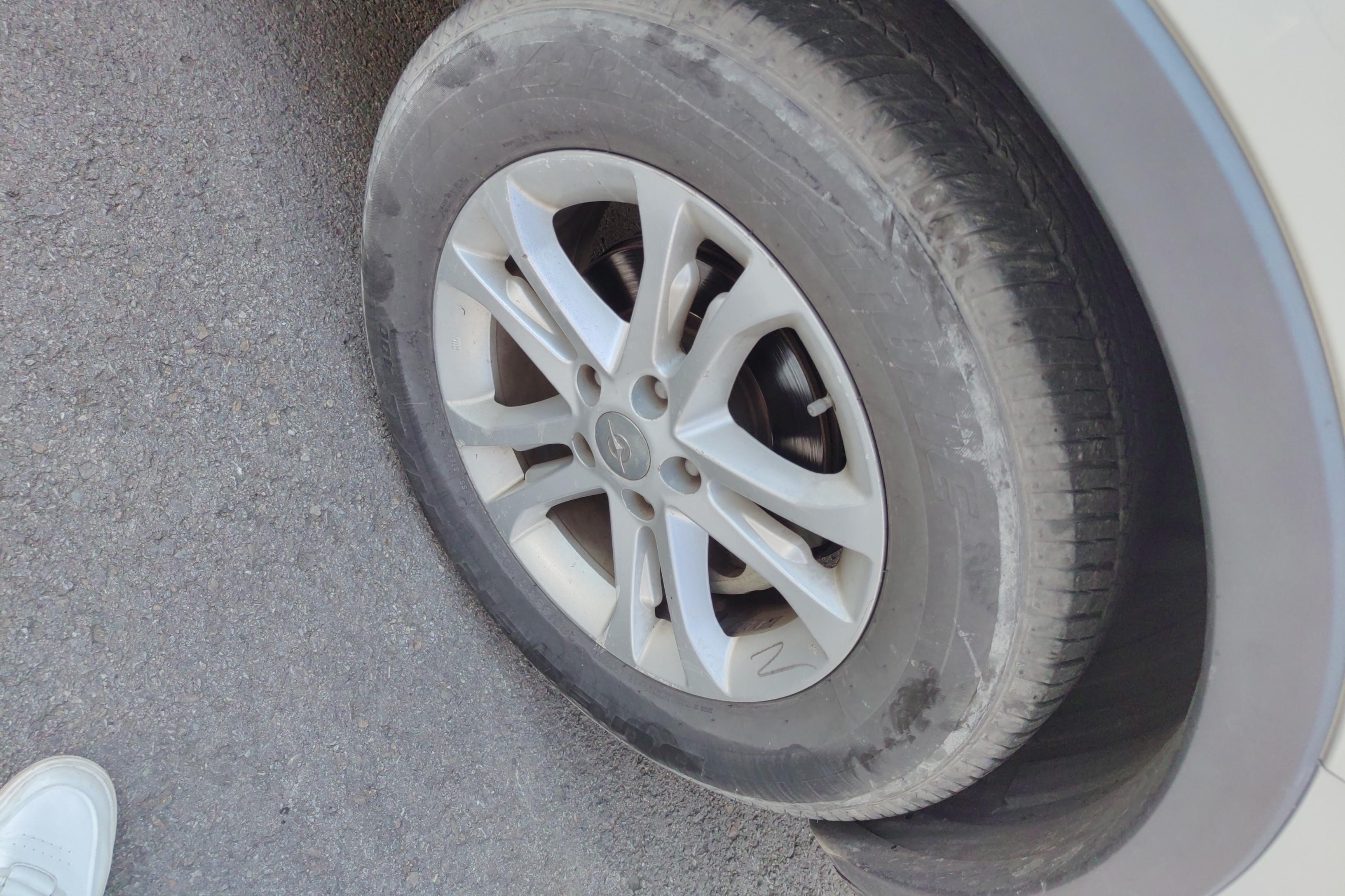 海马S5 2015款 1.5T 自动 前驱 旗舰型 (国Ⅴ) 