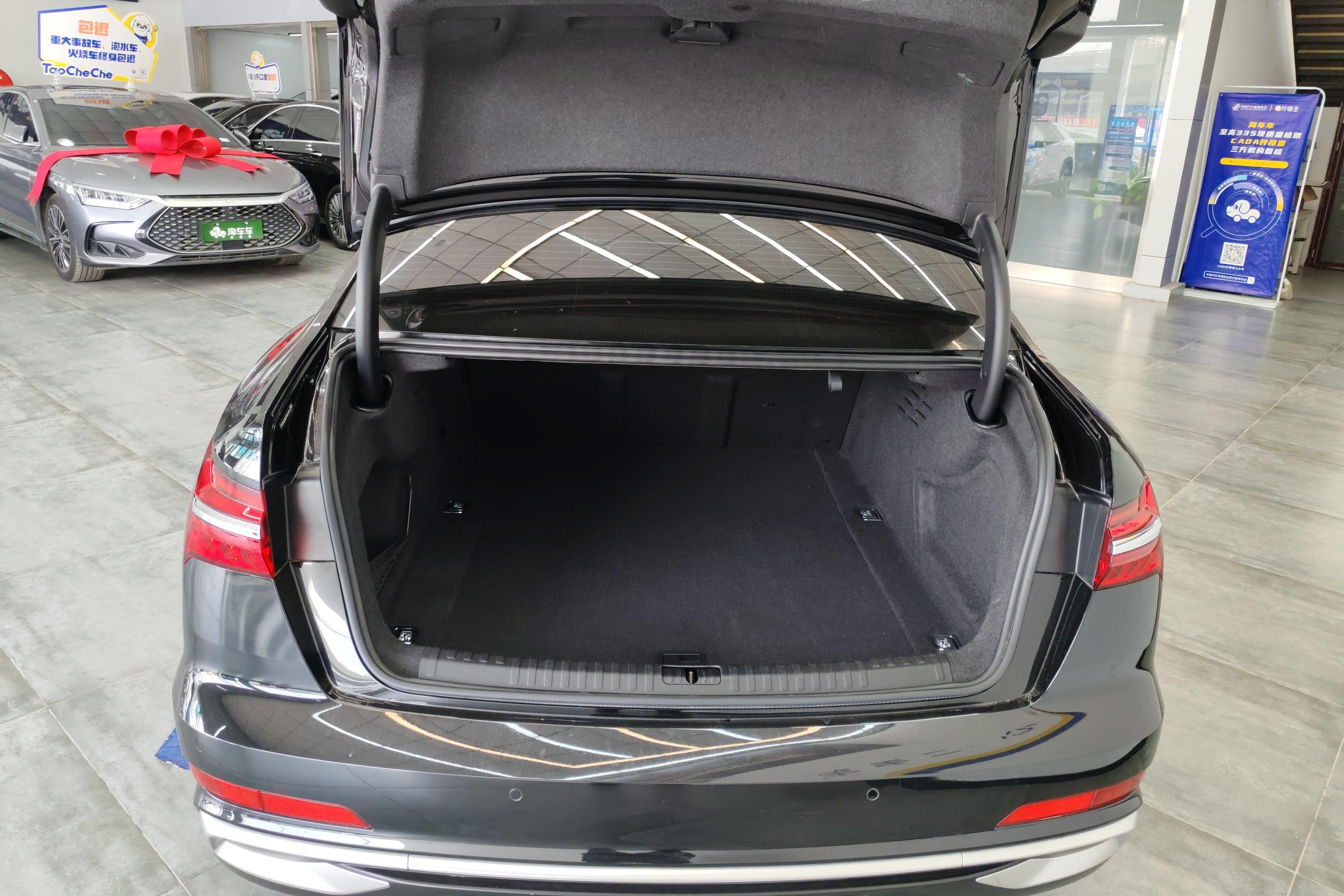 奥迪A6L 45TFSI 2023款 2.0T 自动 臻选动感型 (国Ⅵ) 