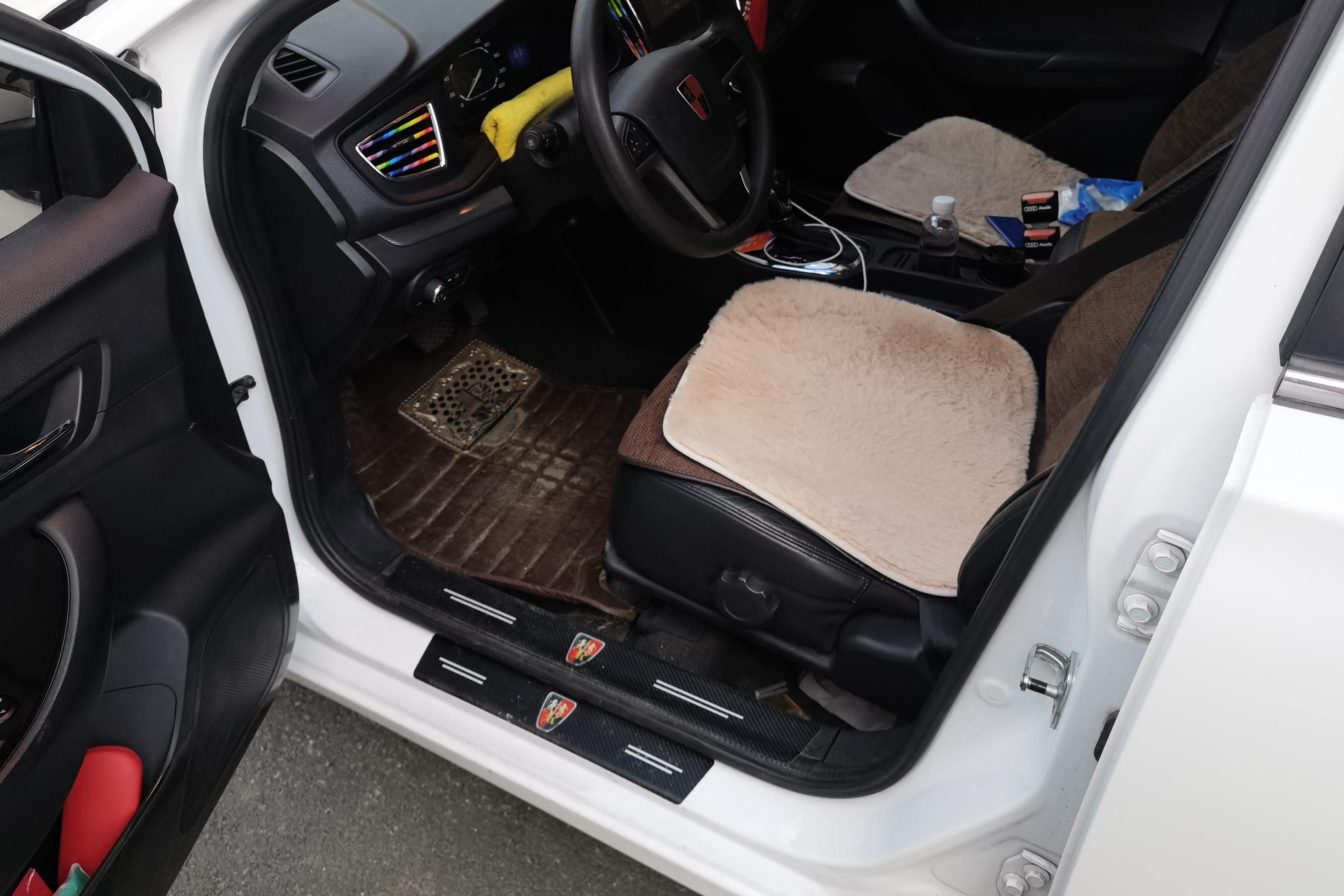 荣威360 2015款 1.4T 自动 尊享版 (国Ⅴ) 