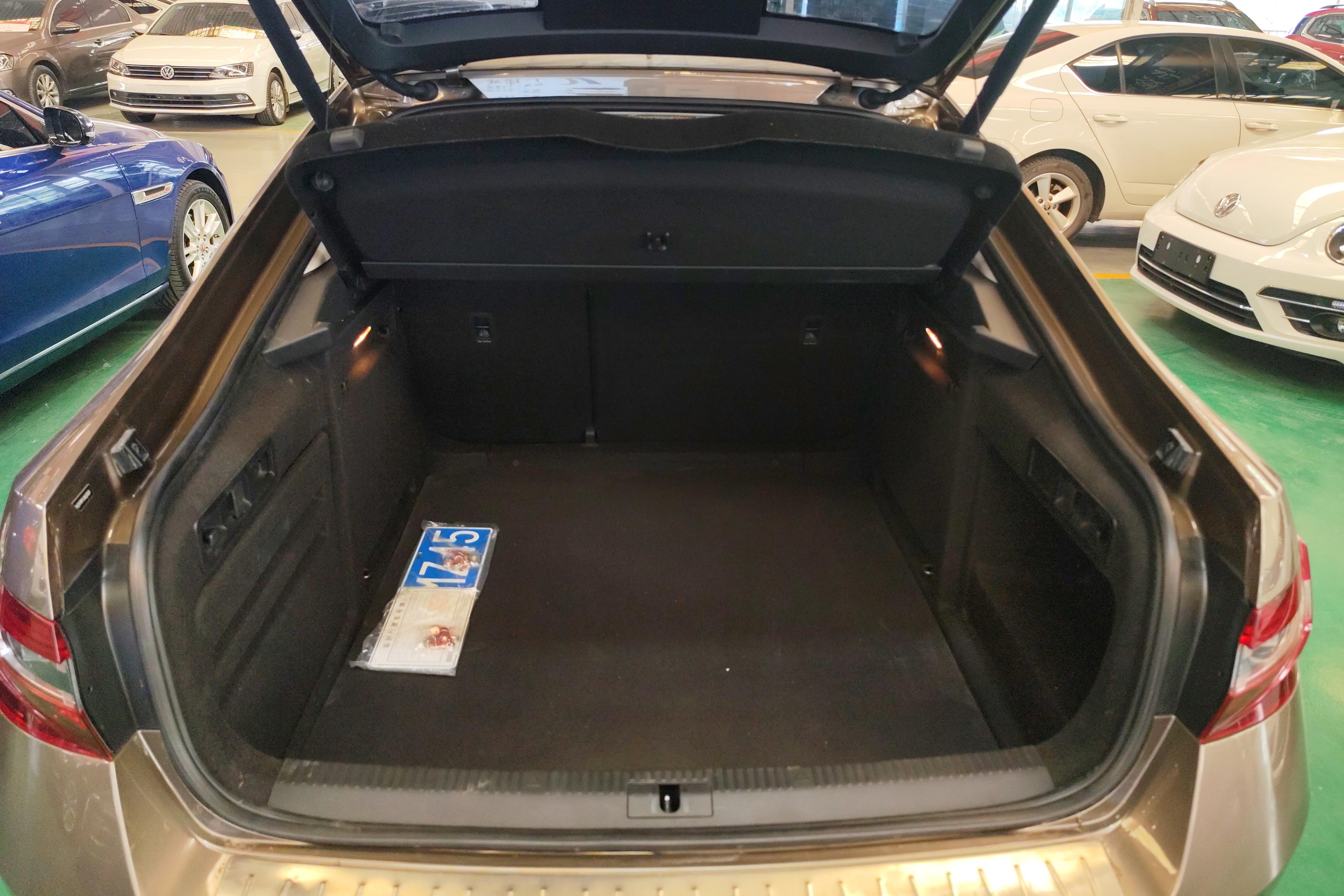 斯柯达速派 2018款 2.0T 自动 380TSI旗舰版 (国Ⅴ) 