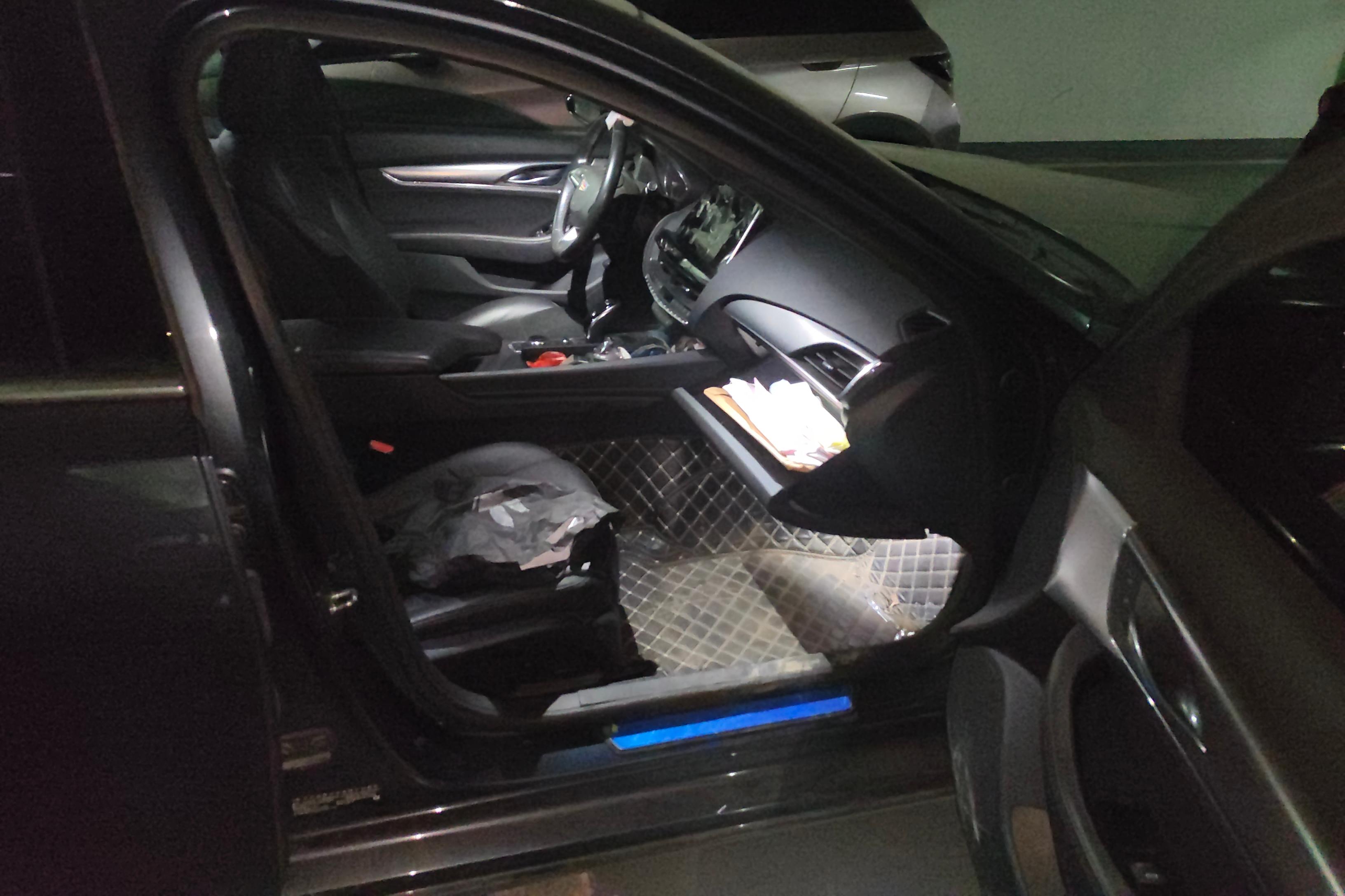 凯迪拉克CT5 2021款 2.0T 自动 28T豪华型 (国Ⅵ) 