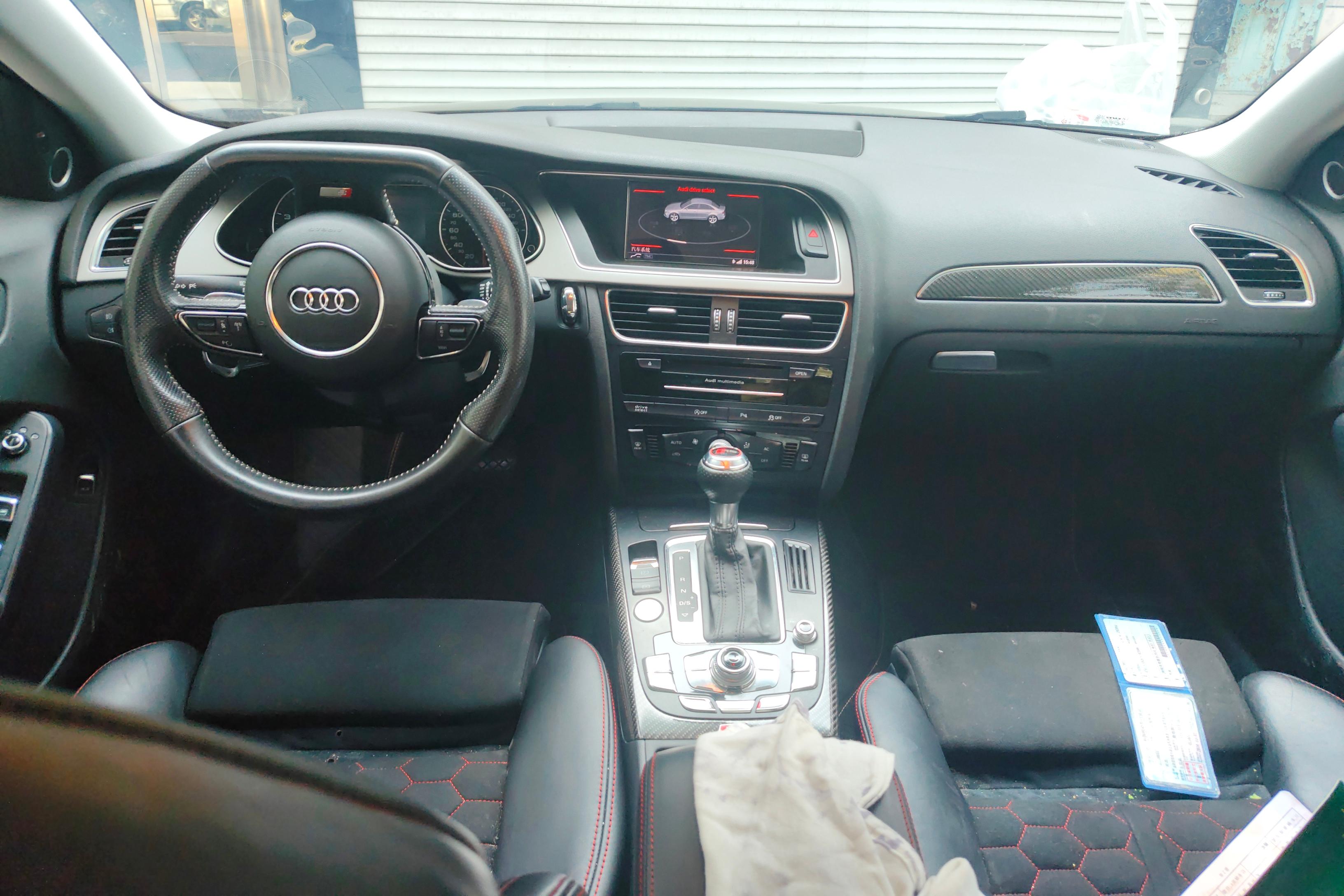 奥迪A4L 2013款 2.0T 自动 标准型 (国Ⅳ) 