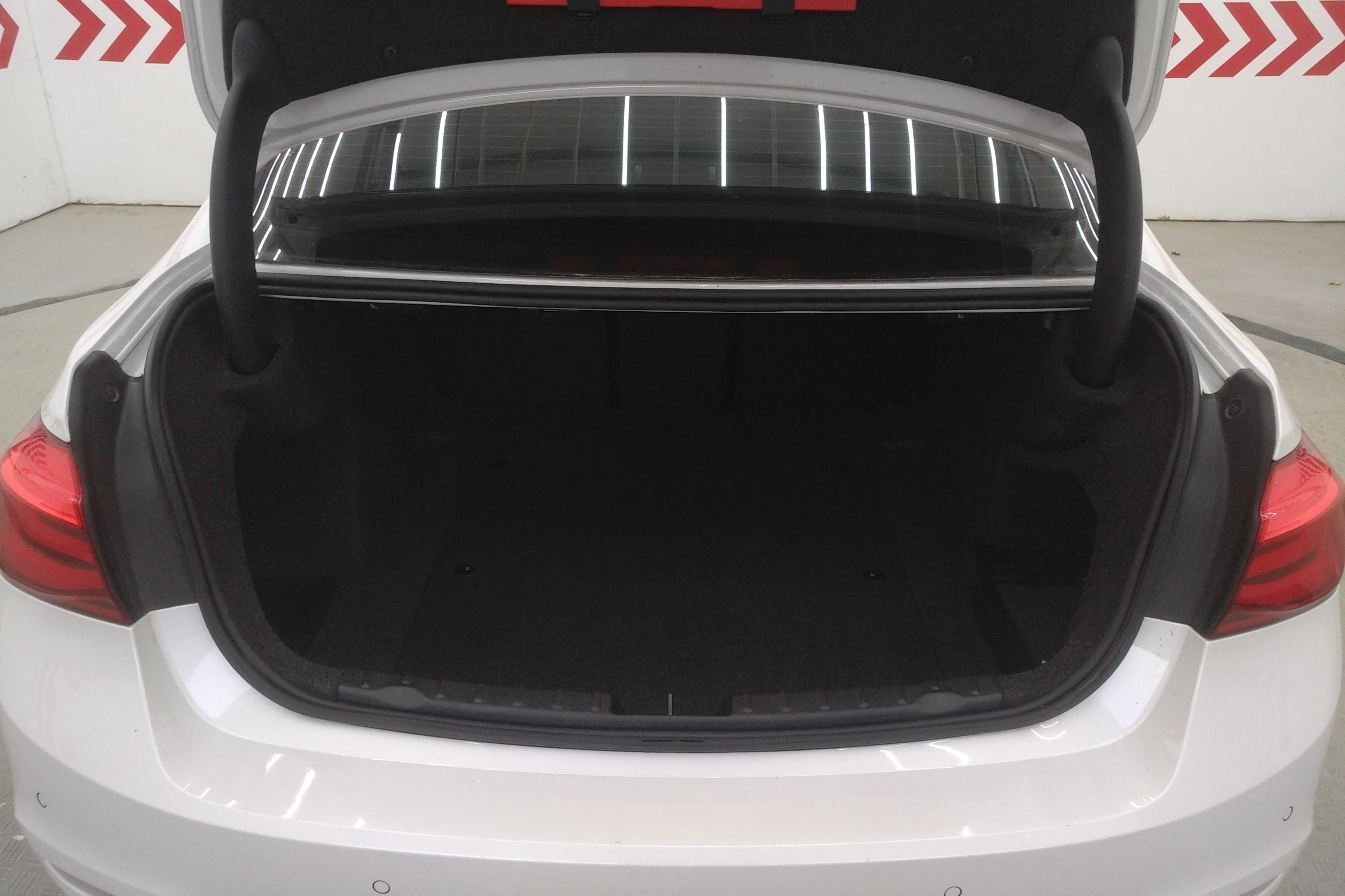 宝马3系 318i 2018款 1.5T 自动 汽油 (国Ⅴ) 