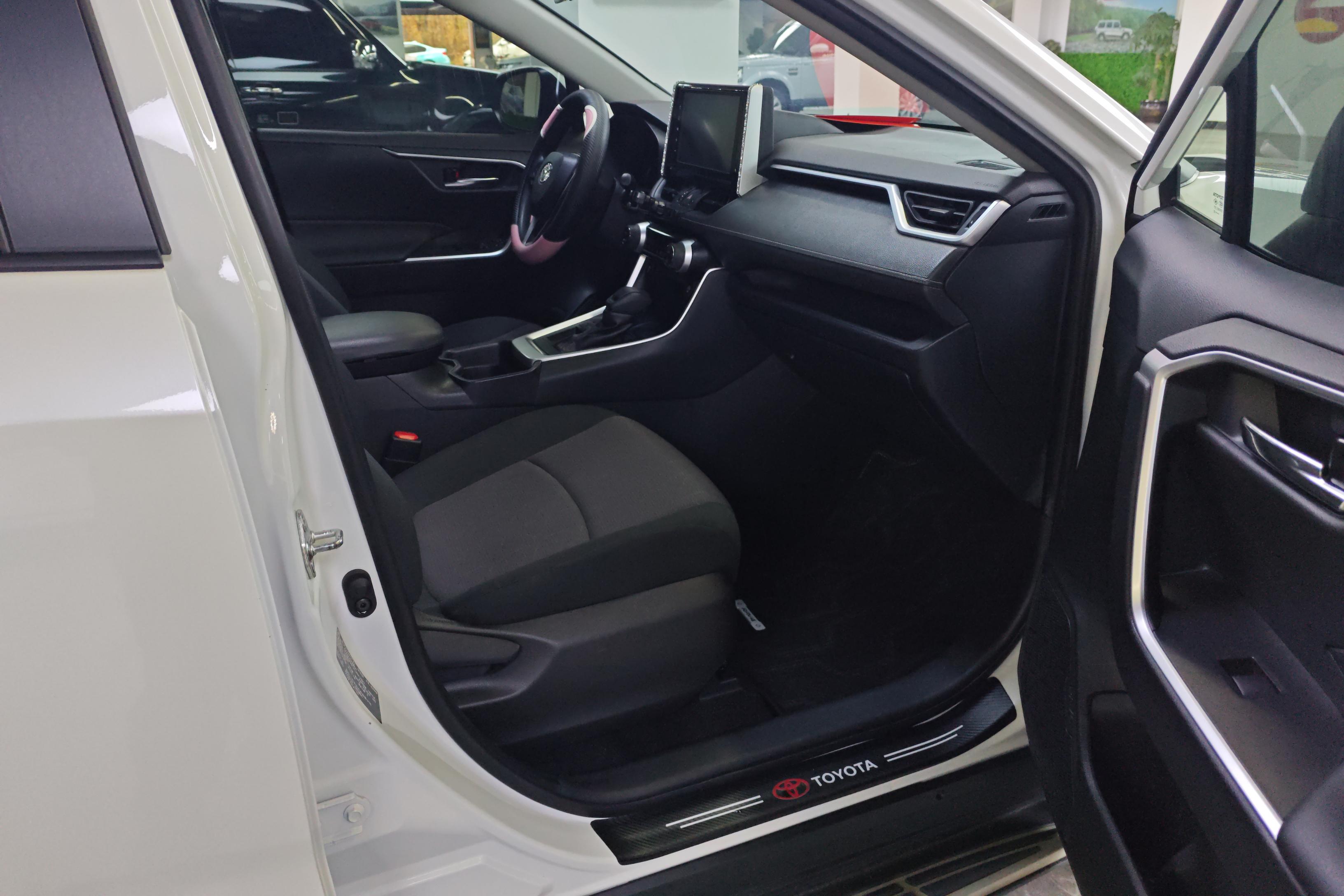 丰田RAV4 2020款 2.0L 自动 前驱 风尚版 (国Ⅵ) 