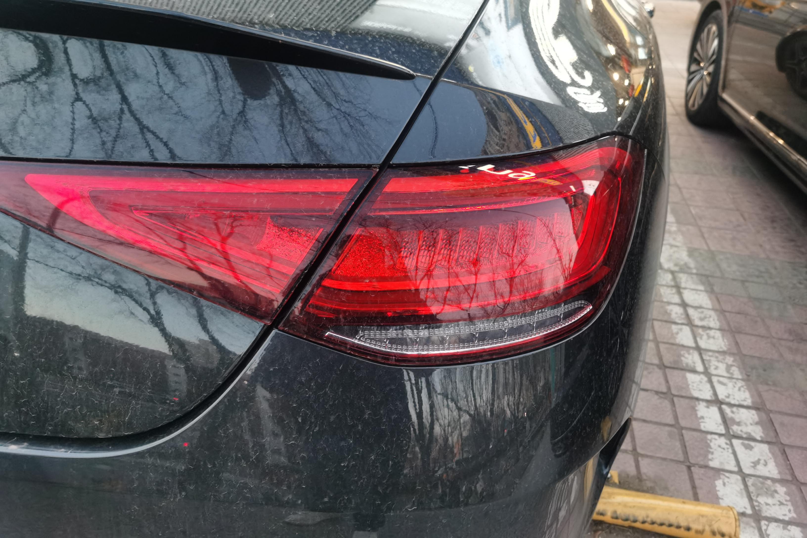 奔驰CLS级 CLS300 [进口] 2022款 2.0T 自动 豪华型 