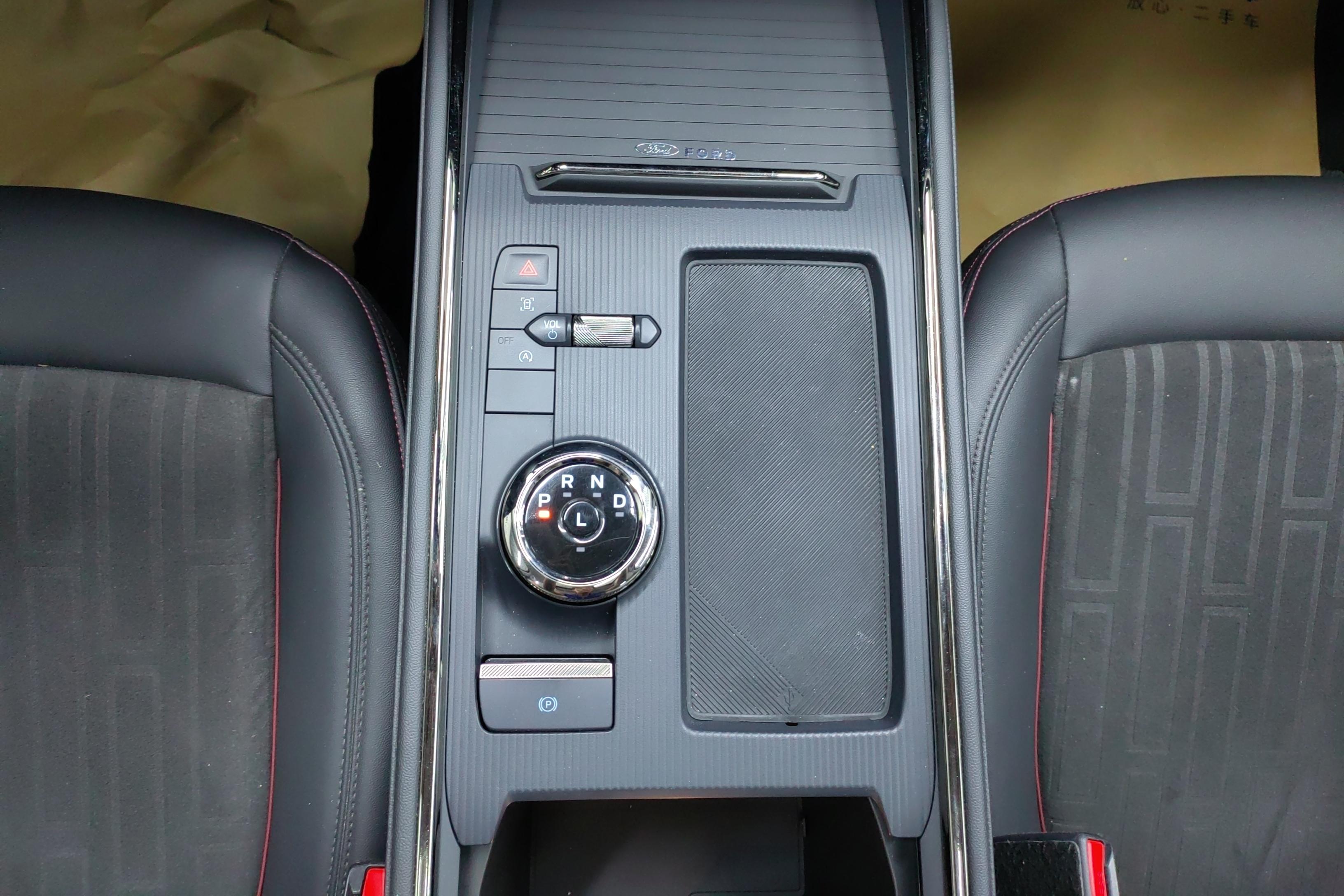 福特蒙迪欧 2022款 2.0T 自动 EcoBoost245改款豪华型 (国Ⅵ) 