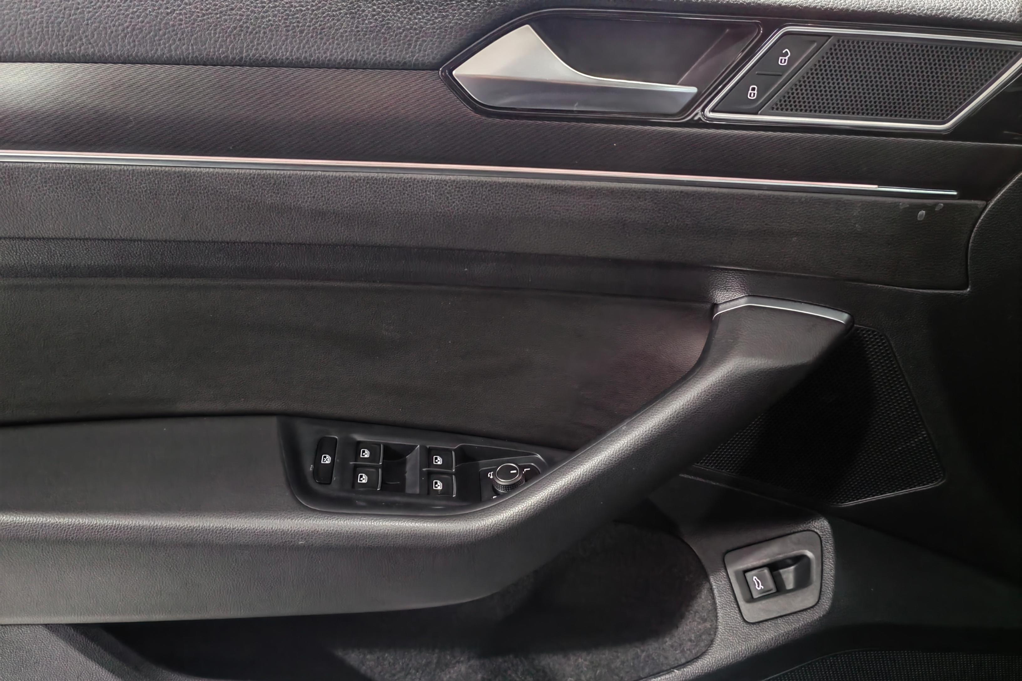 大众迈腾 2020款 2.0T 自动 汽油 330TSI豪华型 (国Ⅵ) 