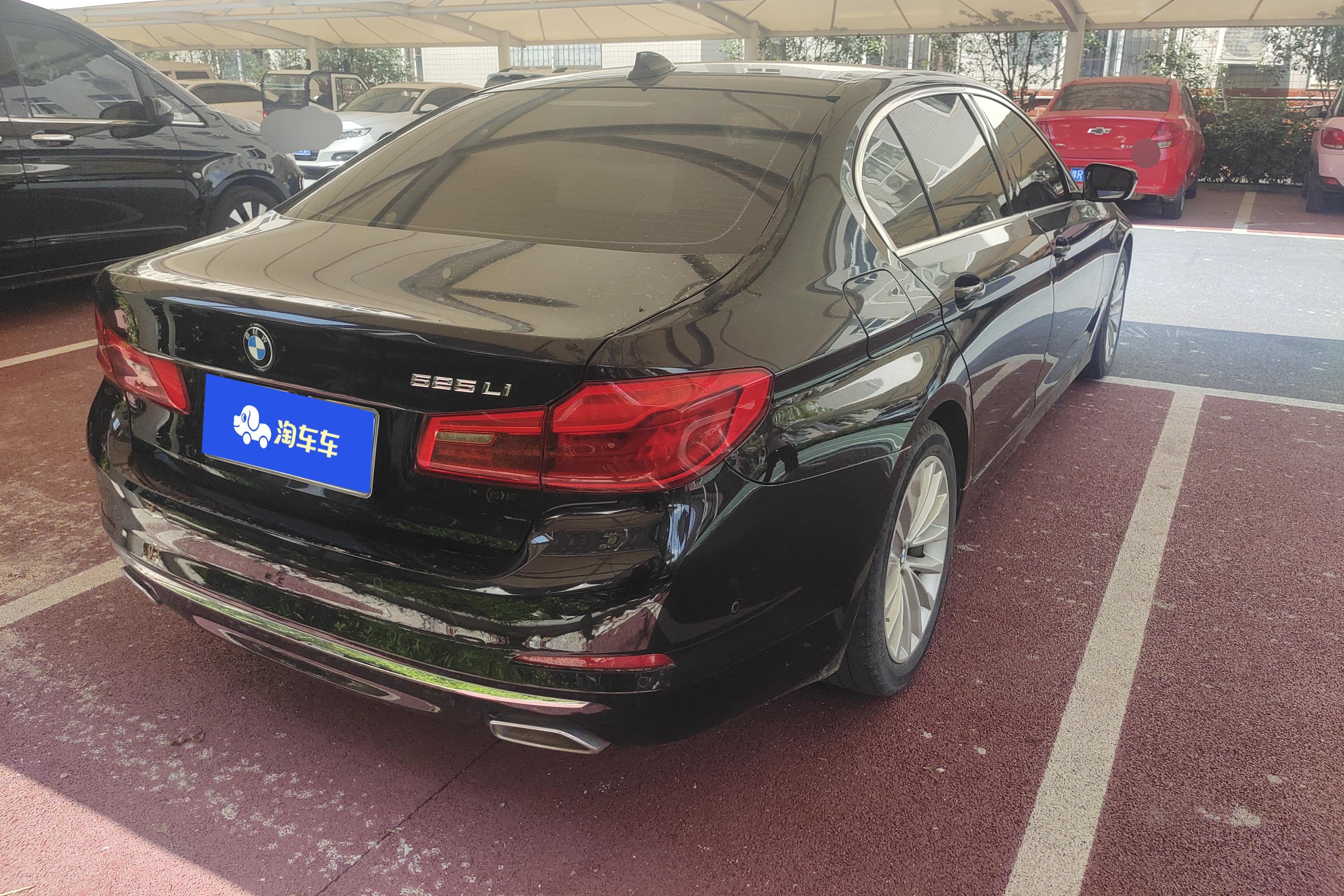 宝马5系 525Li 2019款 2.0T 自动 汽油 豪华套装 (国Ⅴ) 