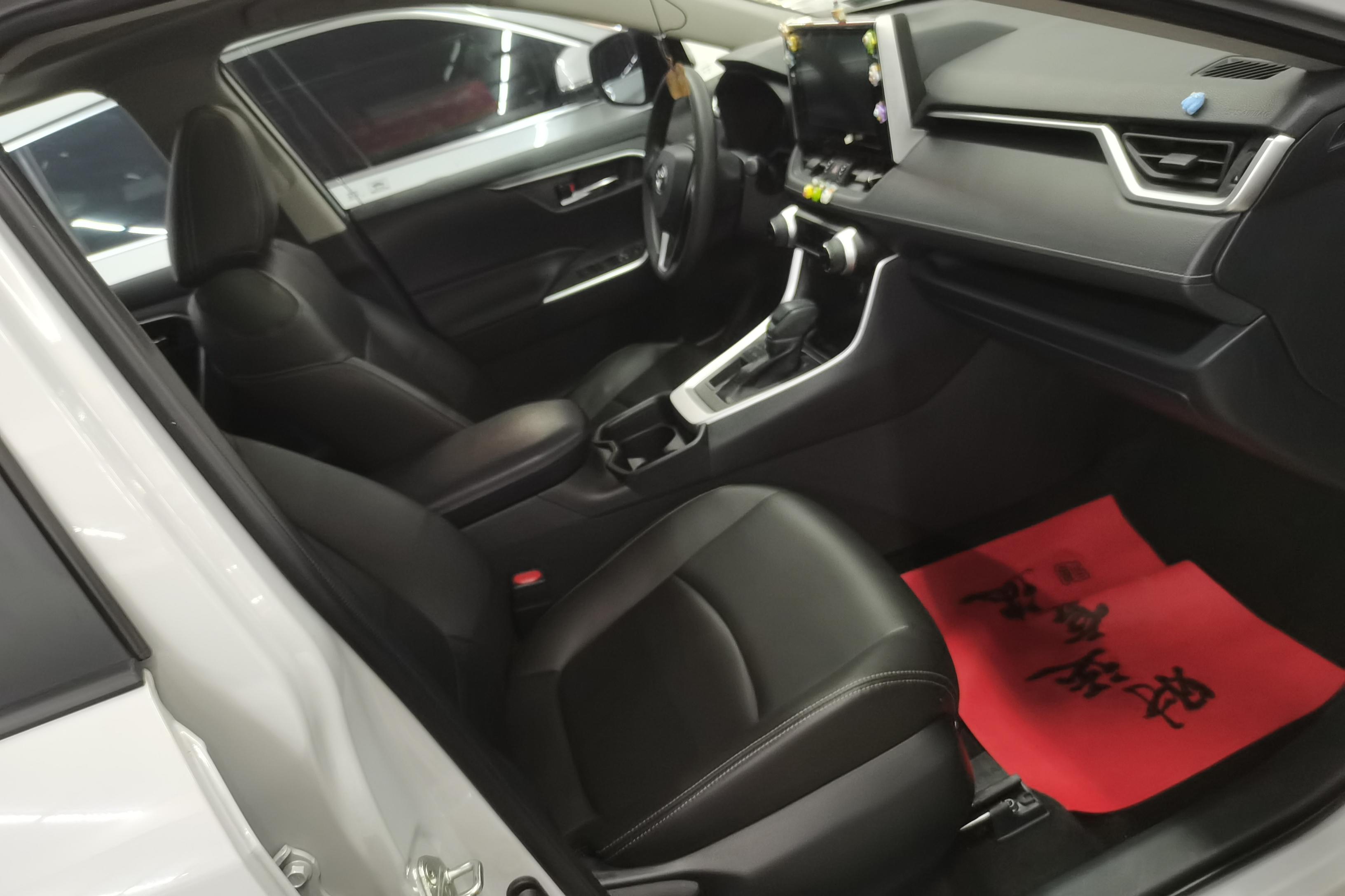 丰田RAV4 2020款 2.0L 自动 前驱 风尚版 (国Ⅵ) 