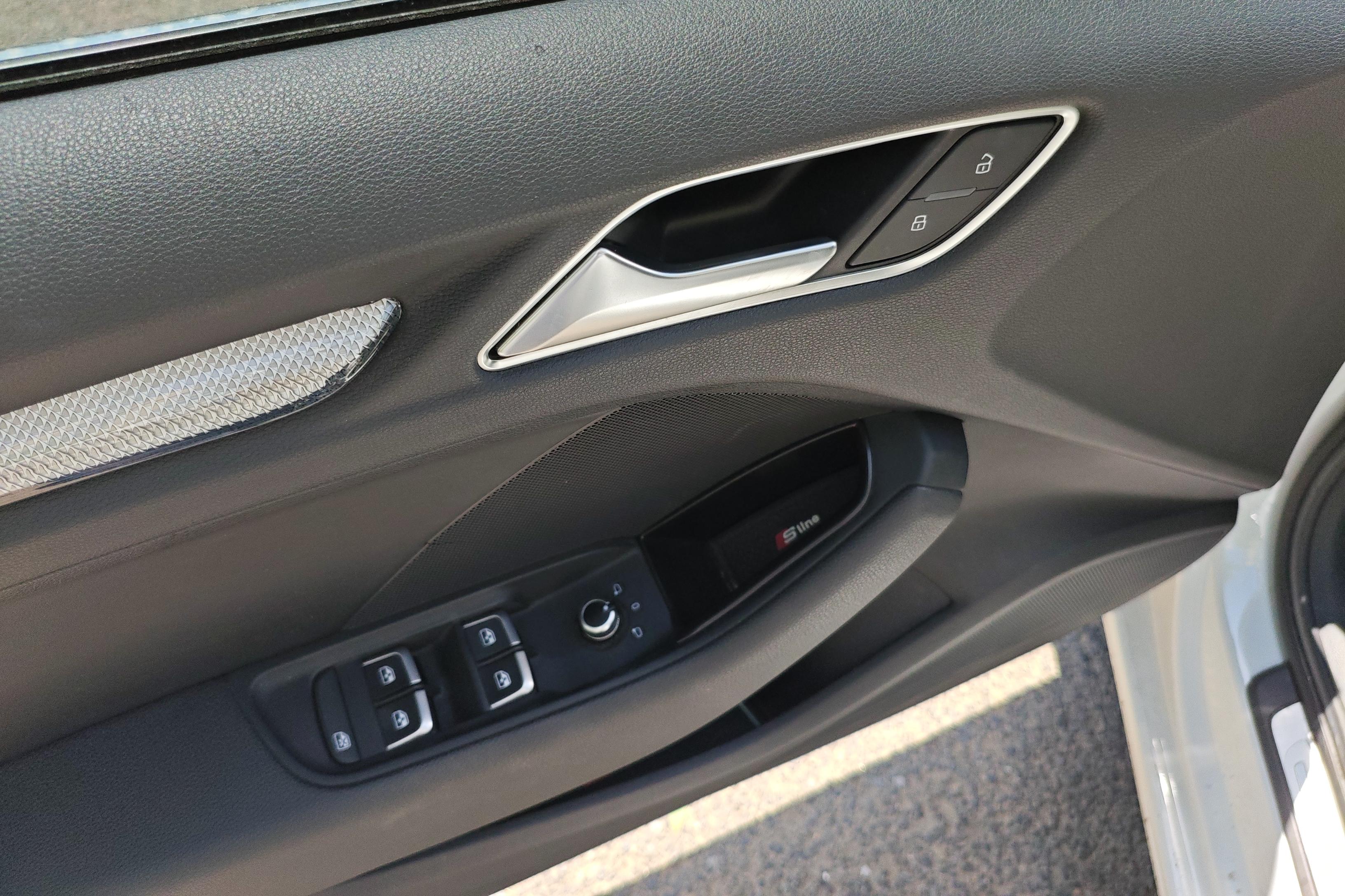 奥迪A3 35TFSI 2019款 1.4T 自动 汽油 风尚型Sportback (国Ⅵ) 