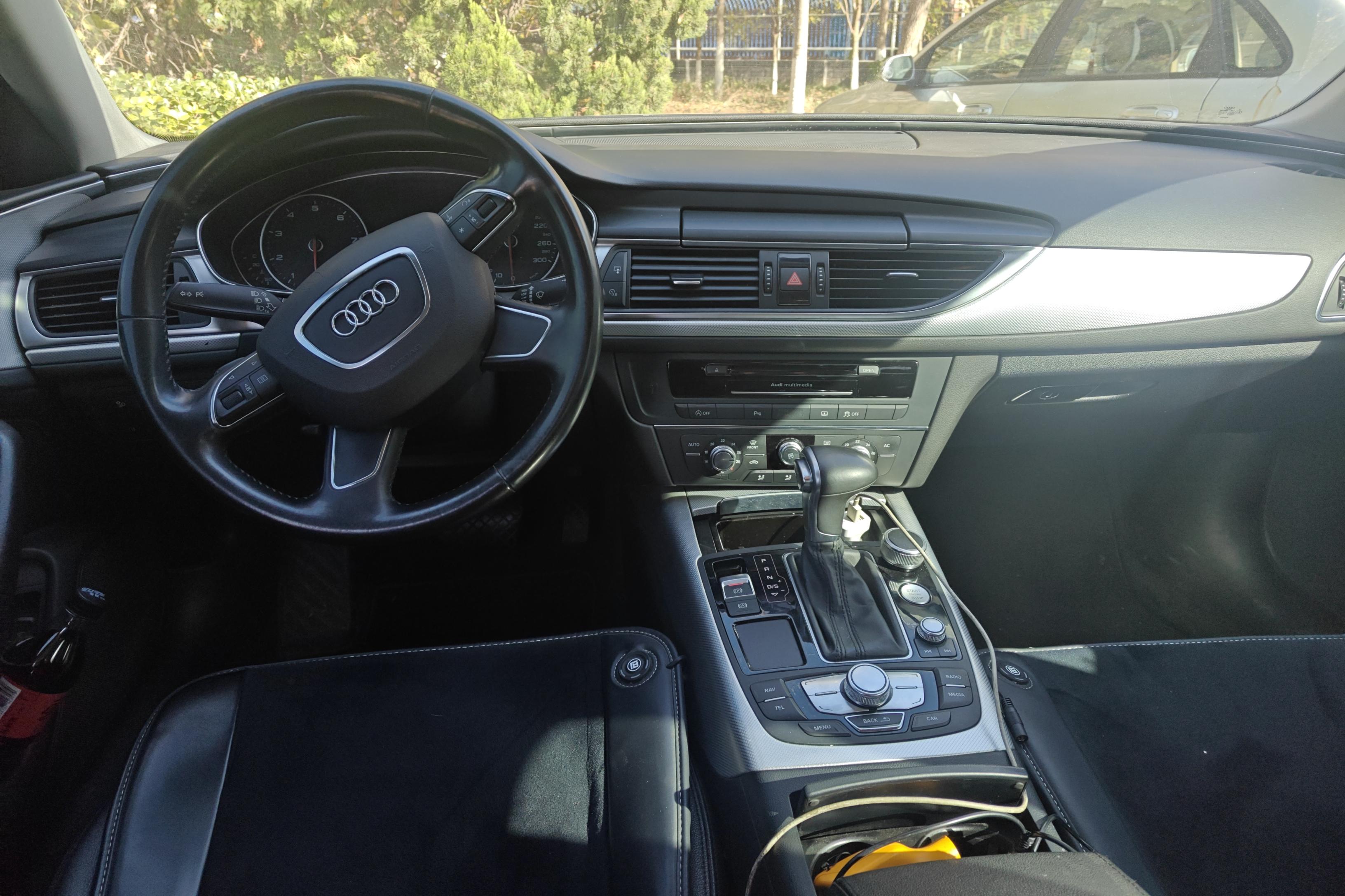 奥迪A6L TFSI 2012款 2.0T 自动 标准型 (国Ⅳ) 