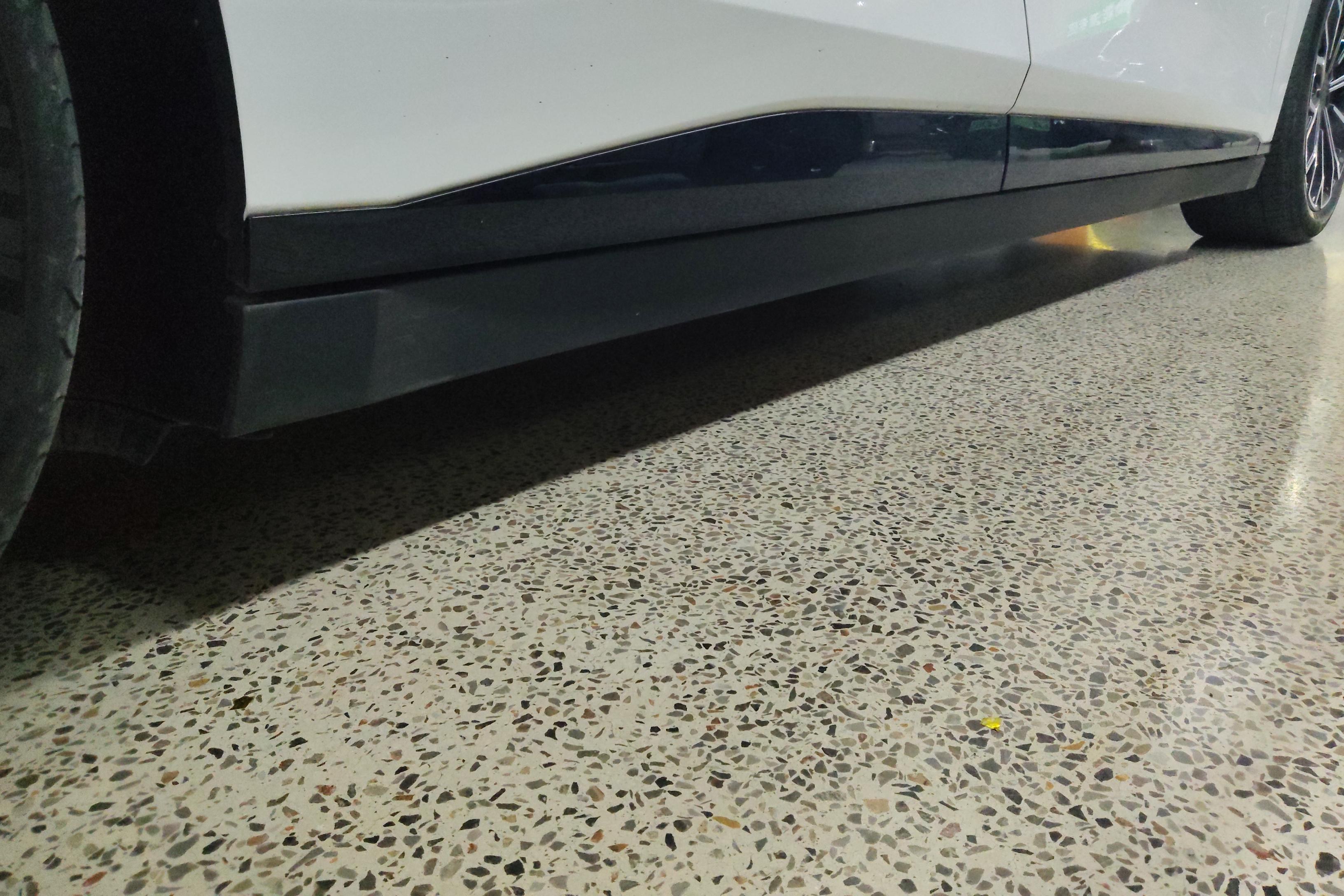 极氪007 2024款 0.0T 自动 后驱增强版75kWh 