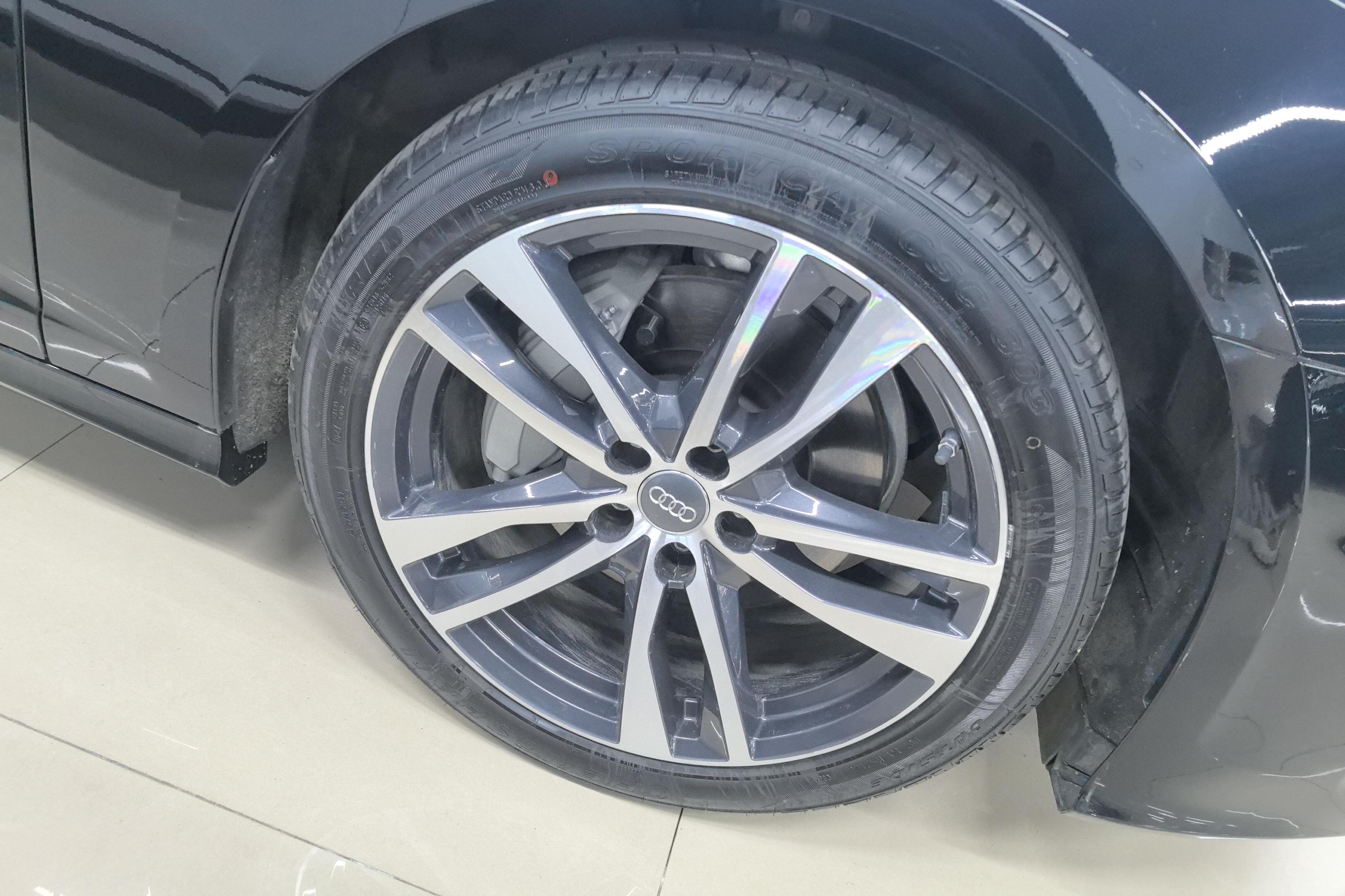 奥迪A6L 45TFSI 2022款 2.0T 自动 臻选动感型 (国Ⅵ) 