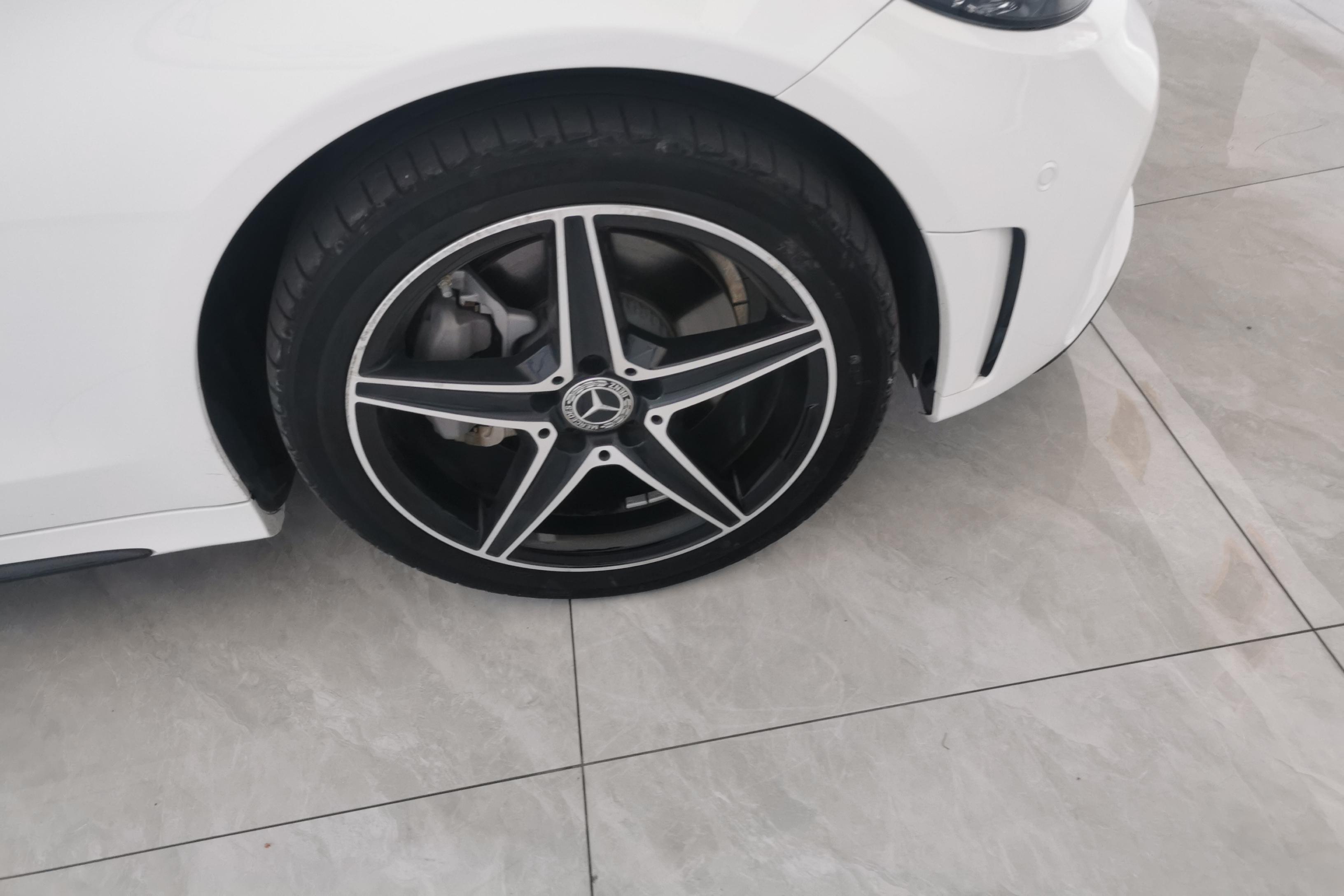 奔驰C级 C260 2020款 1.5T 自动 运动版改款 (国Ⅵ) 
