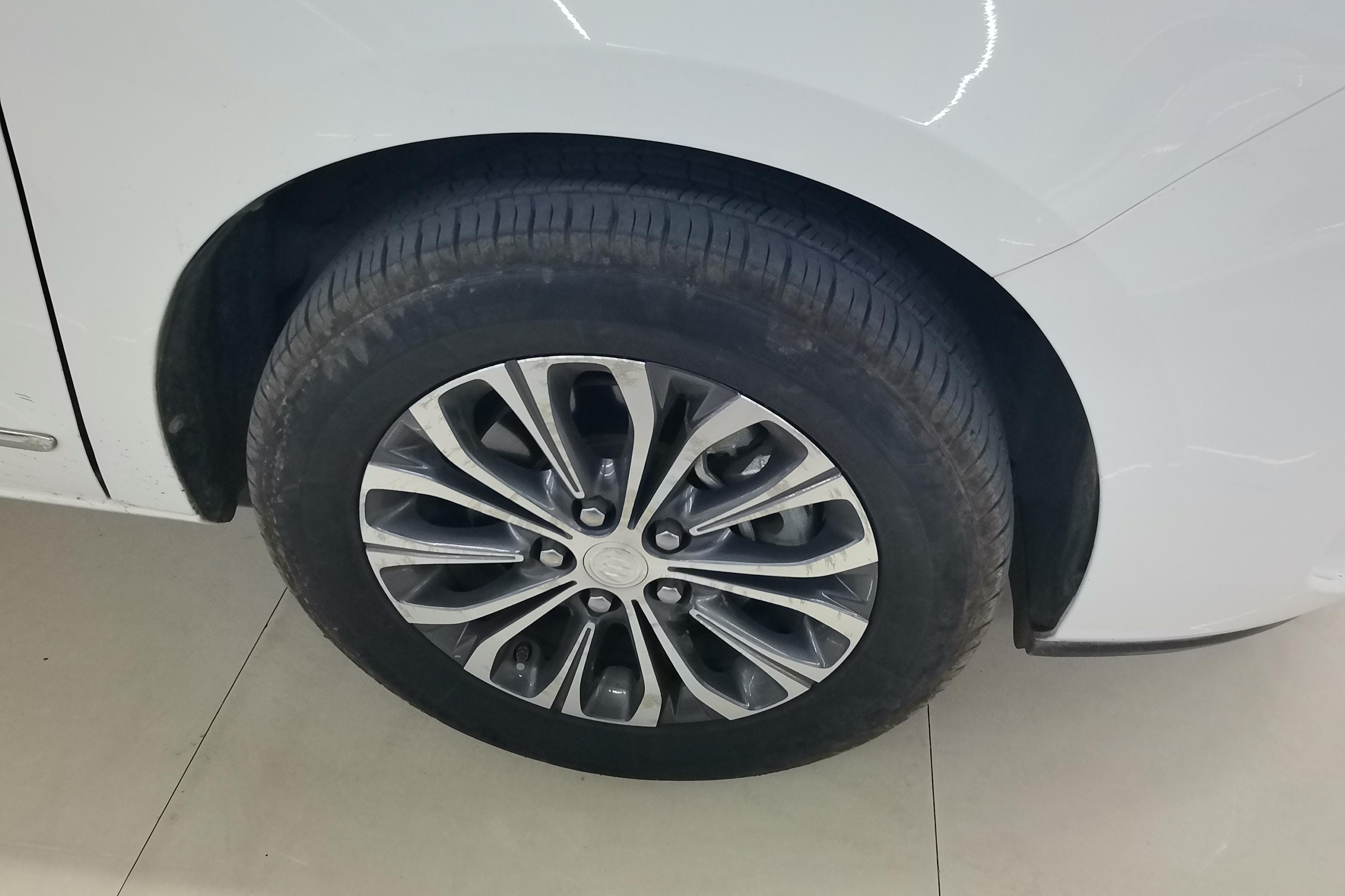 别克GL8 陆上公务舱 2021款 2.0T 自动 前驱 7座 652T豪华型 (国Ⅵ) 