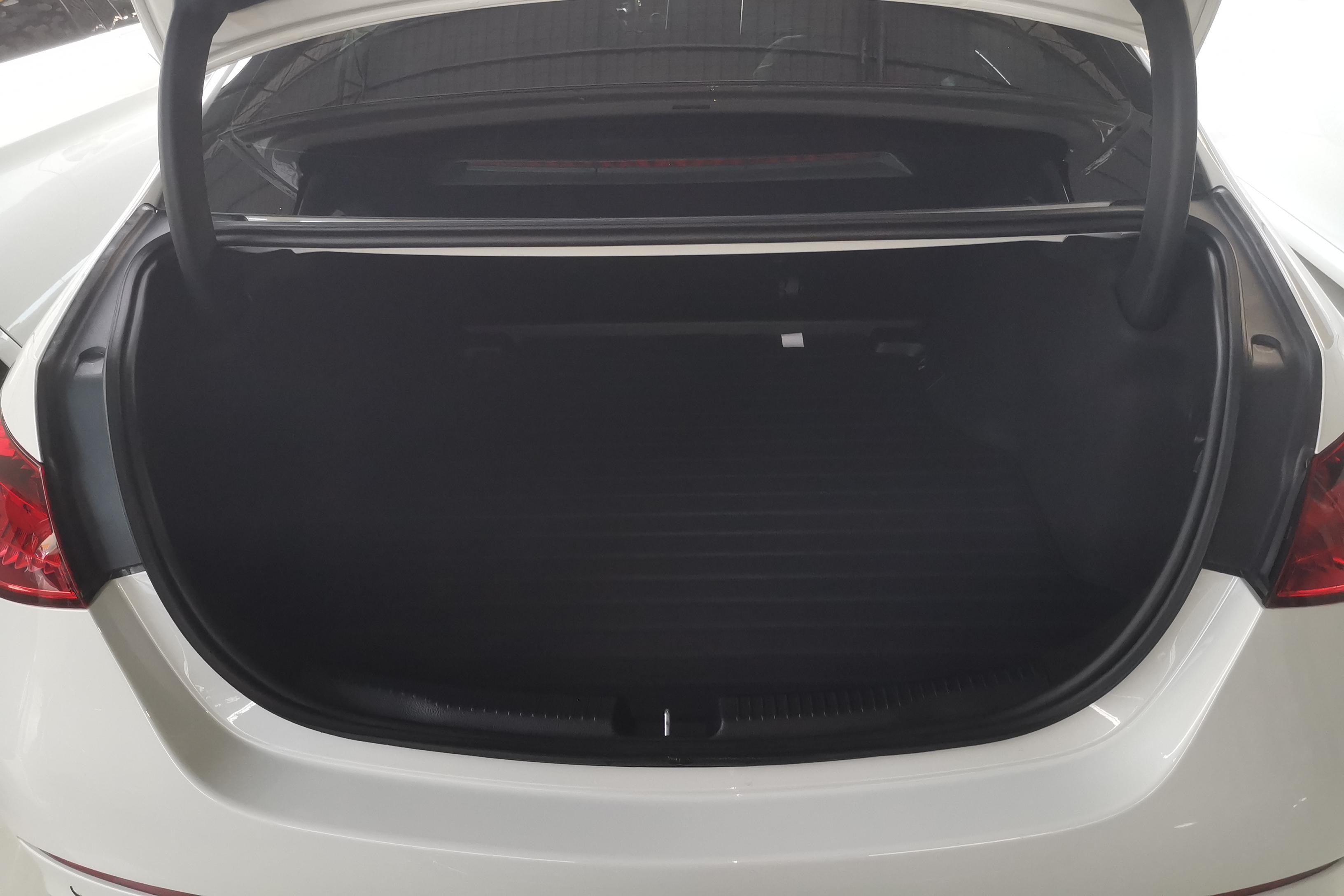 奔驰C级 C260L 2022款 1.5T 自动 运动版 (国Ⅵ) 