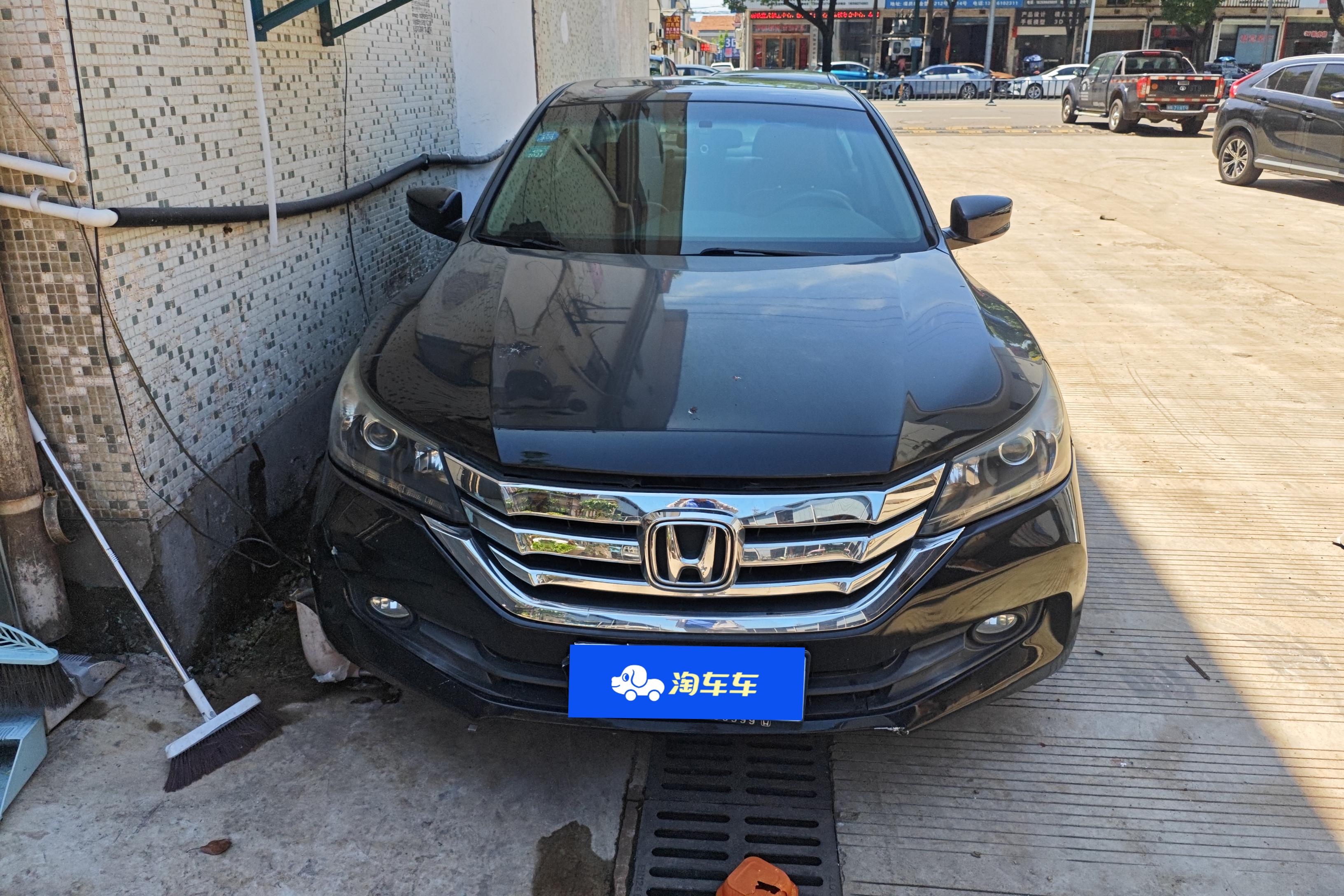 本田雅阁 2014款 2.0L 自动 舒适版LX (国Ⅳ) 