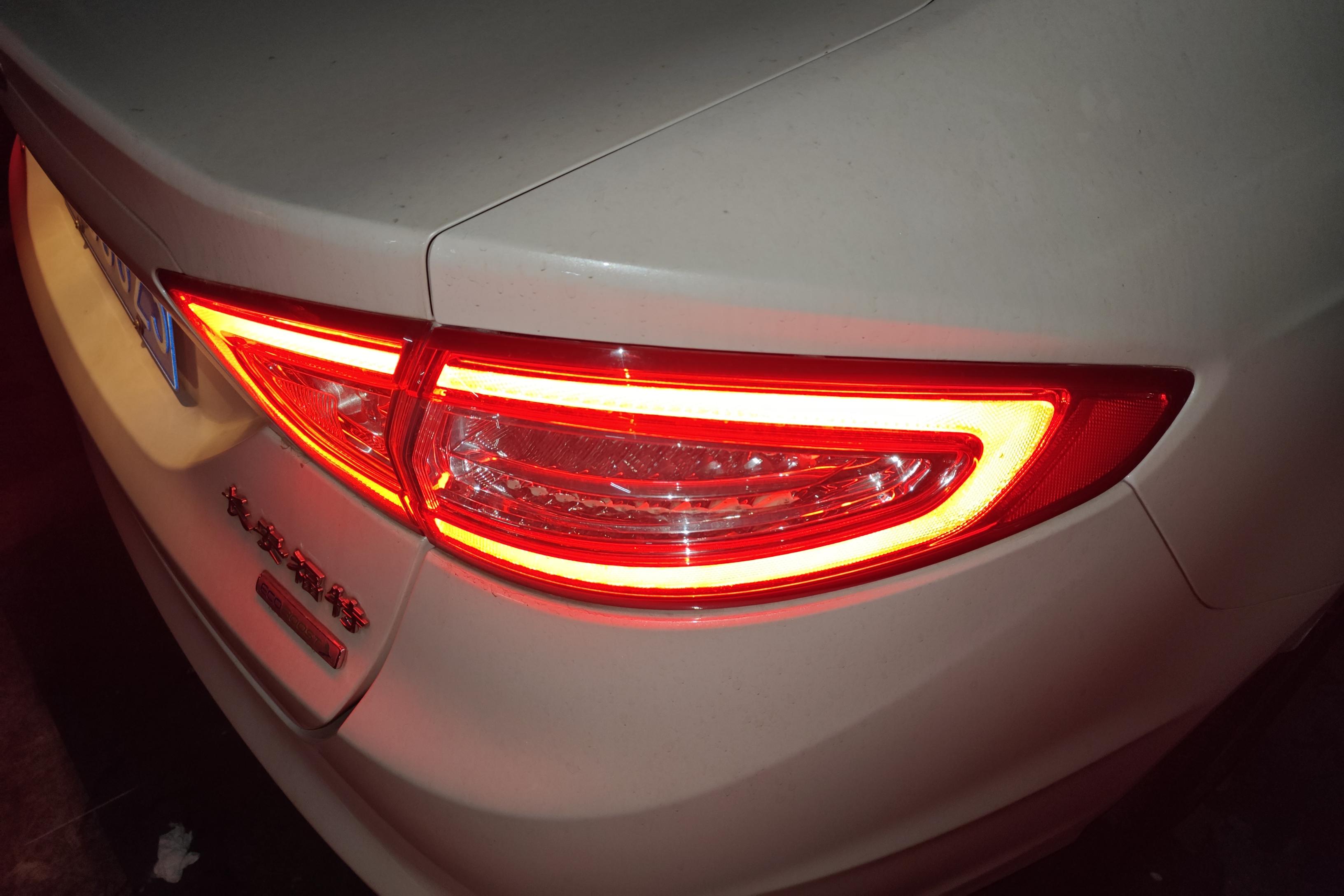 福特蒙迪欧 2013款 2.0T 自动 GTDi200豪华型 (国Ⅳ) 