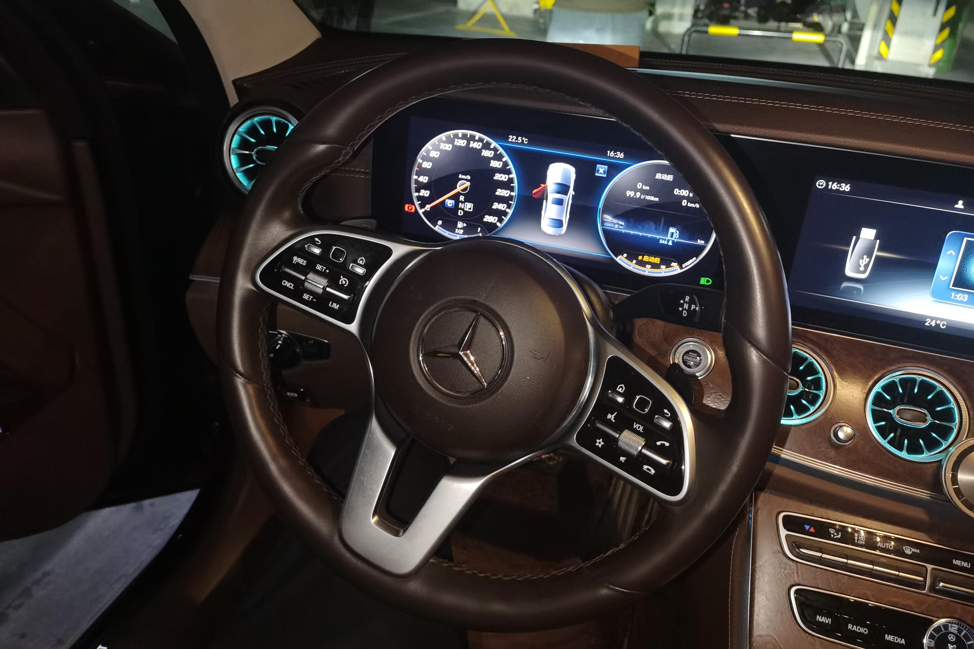 奔驰E级 E300L 2019款 2.0T 自动 汽油 运动时尚型 (国Ⅴ) 