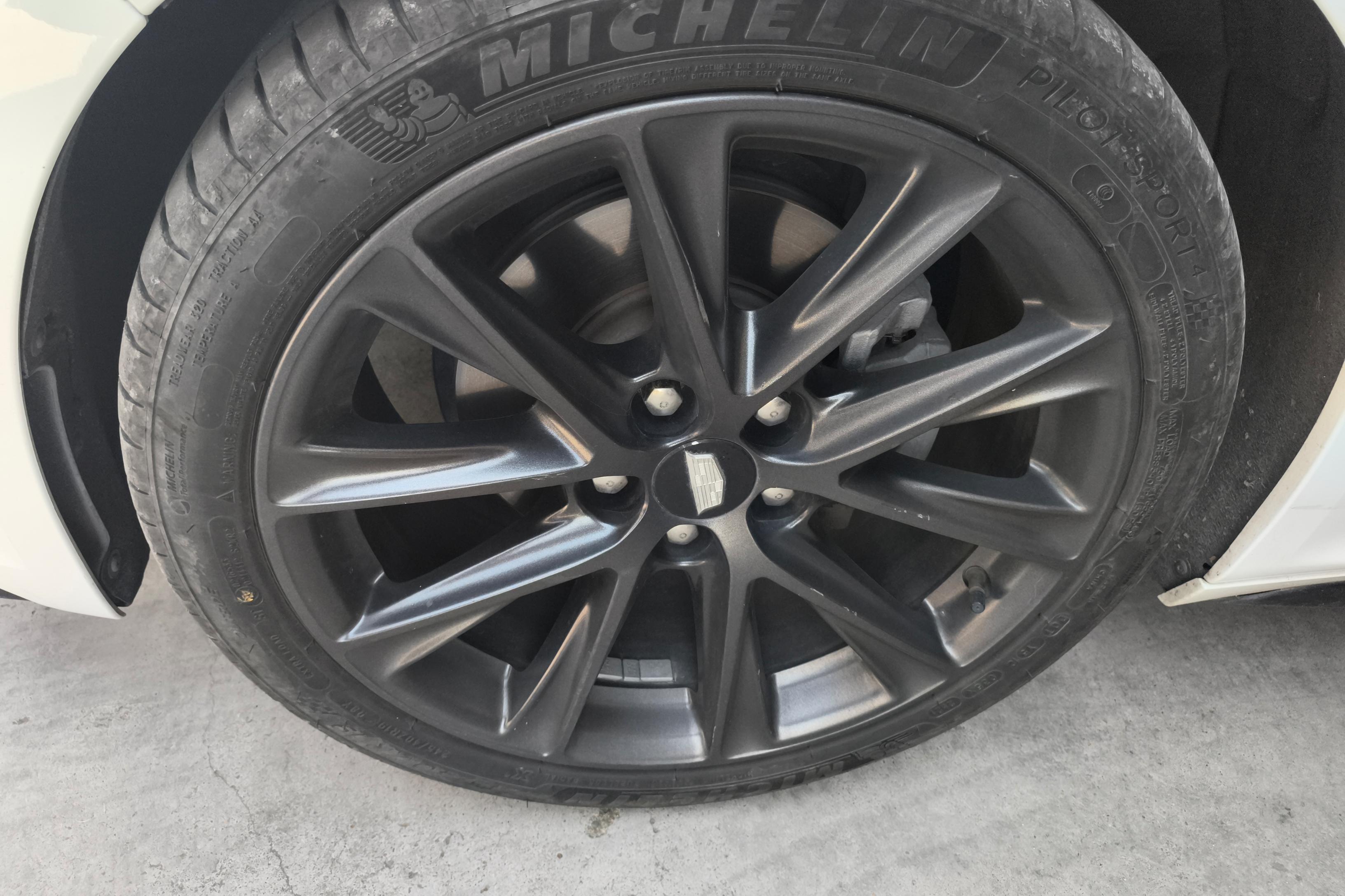 凯迪拉克CT5 2020款 2.0T 自动 领先运动型 (国Ⅵ) 