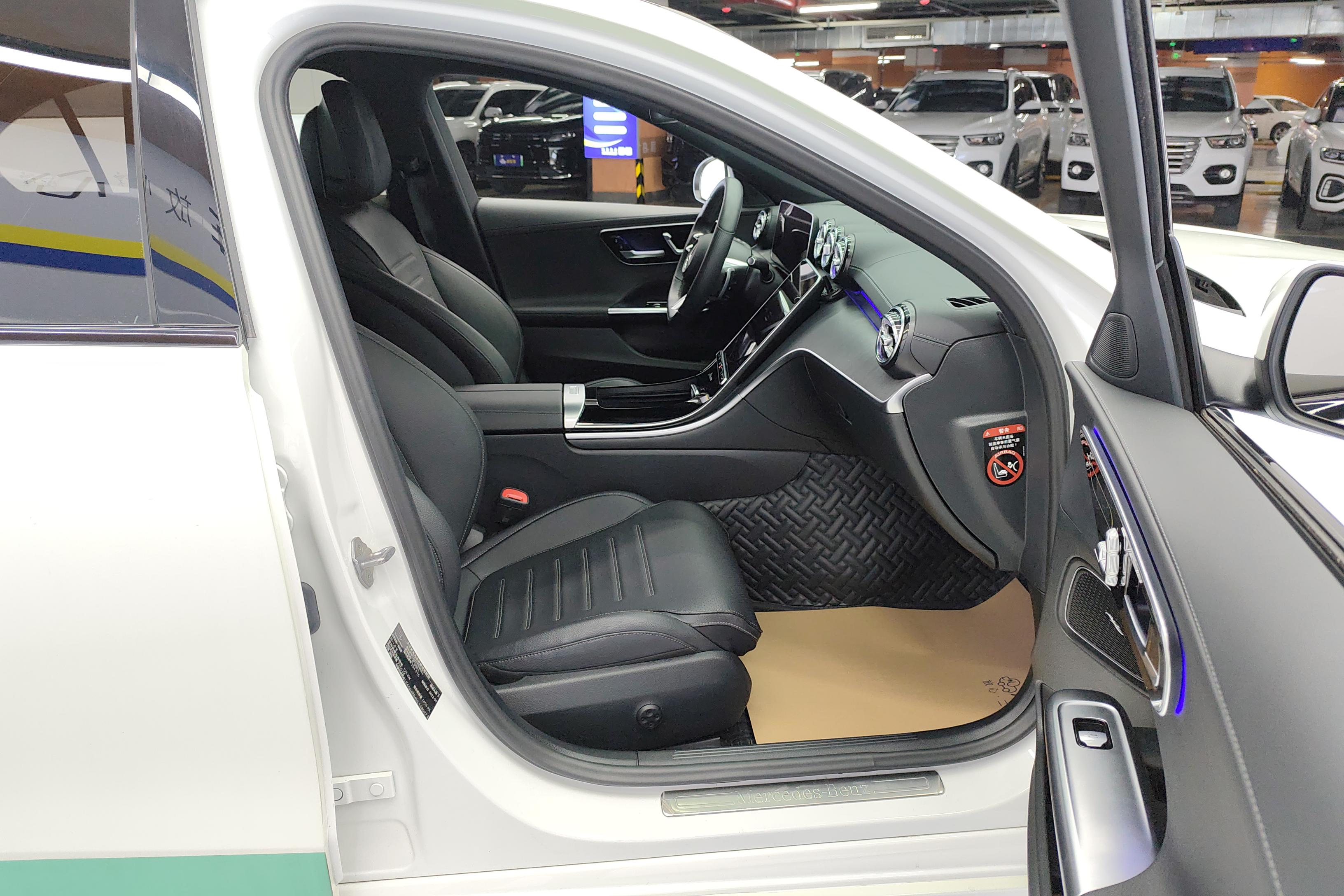 奔驰C级 C200L 2022款 1.5T 自动 改款运动版 (国Ⅵ) 