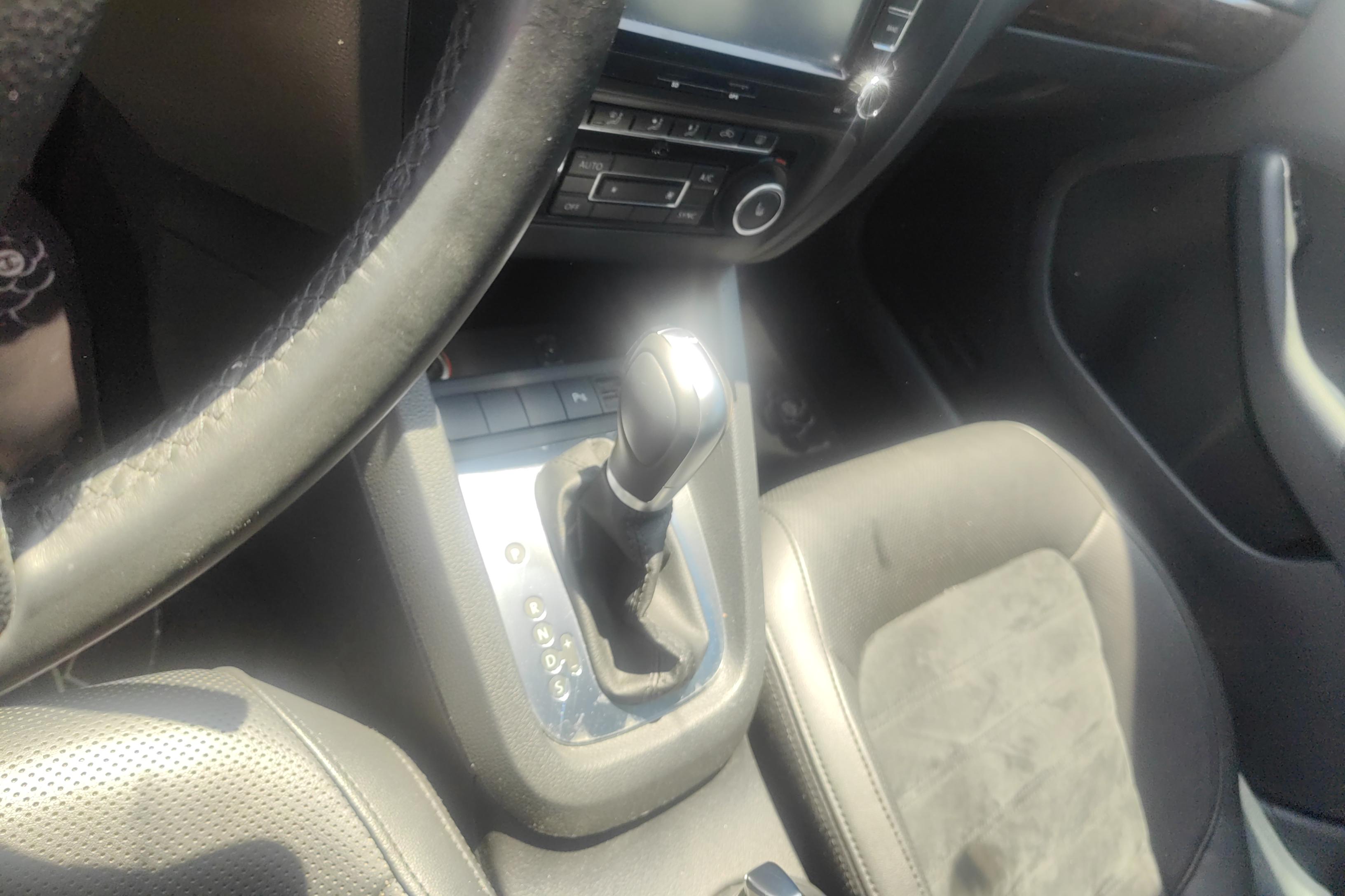 大众速腾 2014款 1.8T 自动 旗舰型 (国Ⅳ) 