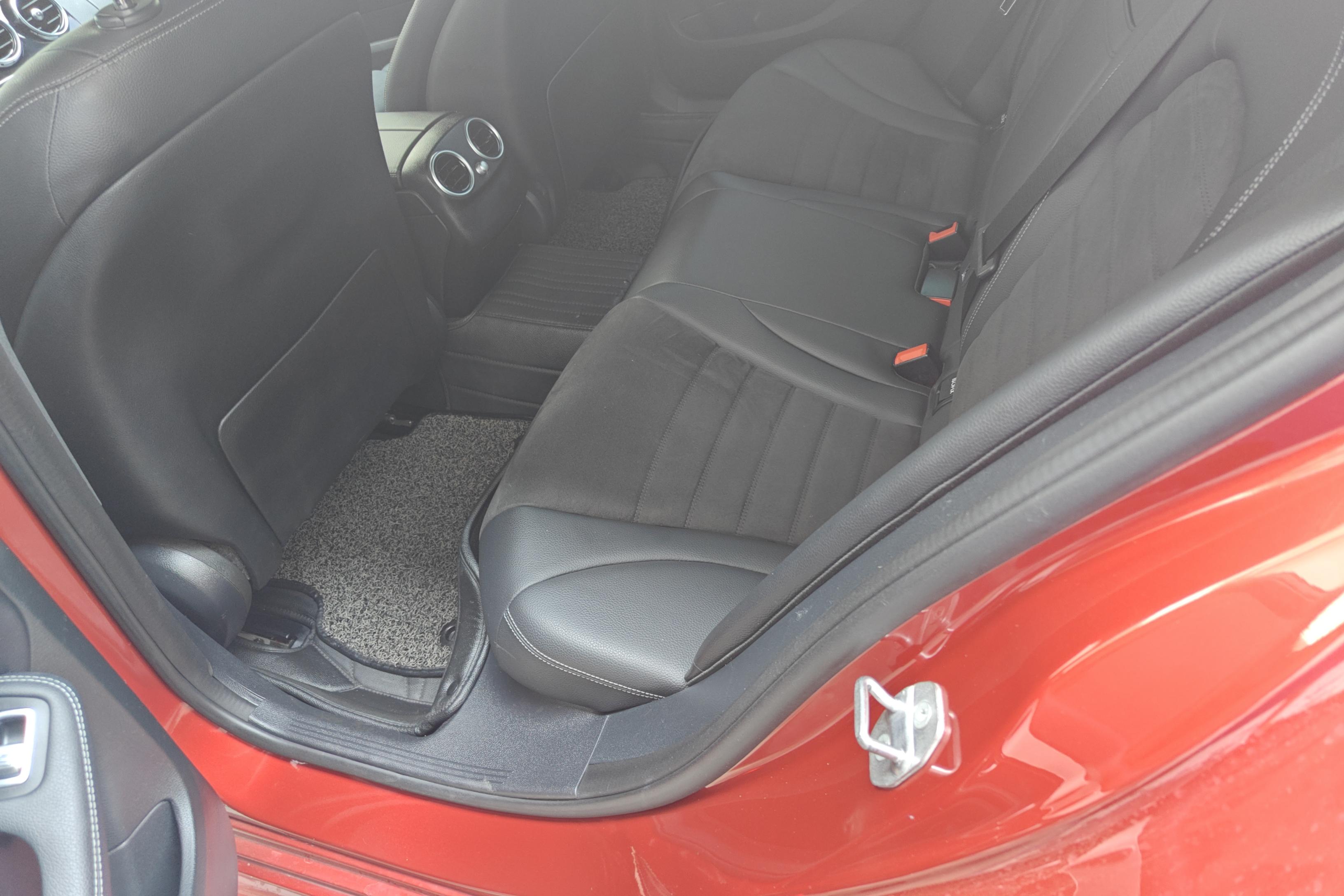奔驰C级 C200 2018款 2.0T 自动 运动版 (国Ⅴ) 