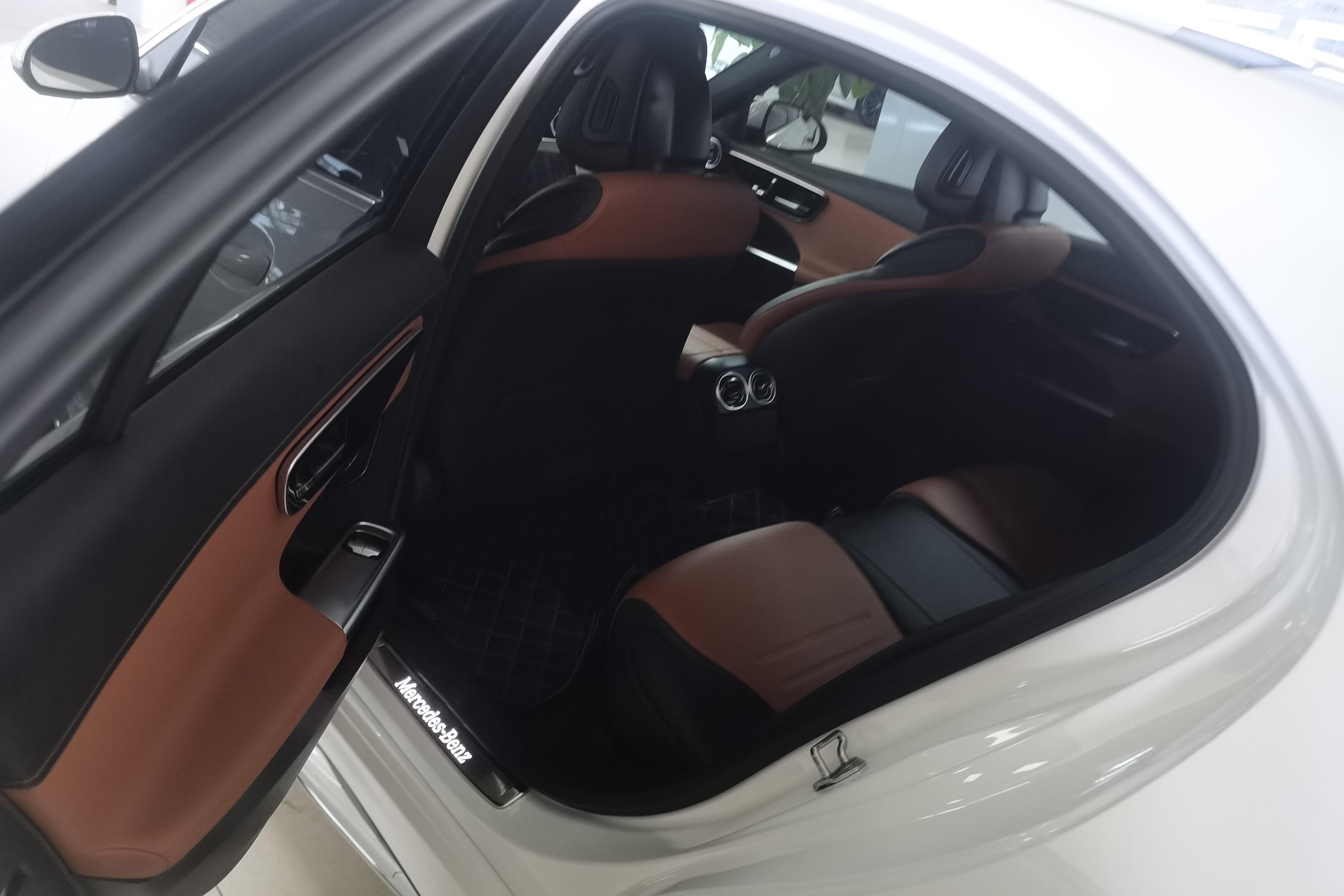 奔驰C级 C260L 2022款 1.5T 自动 改款运动版 (国Ⅵ) 