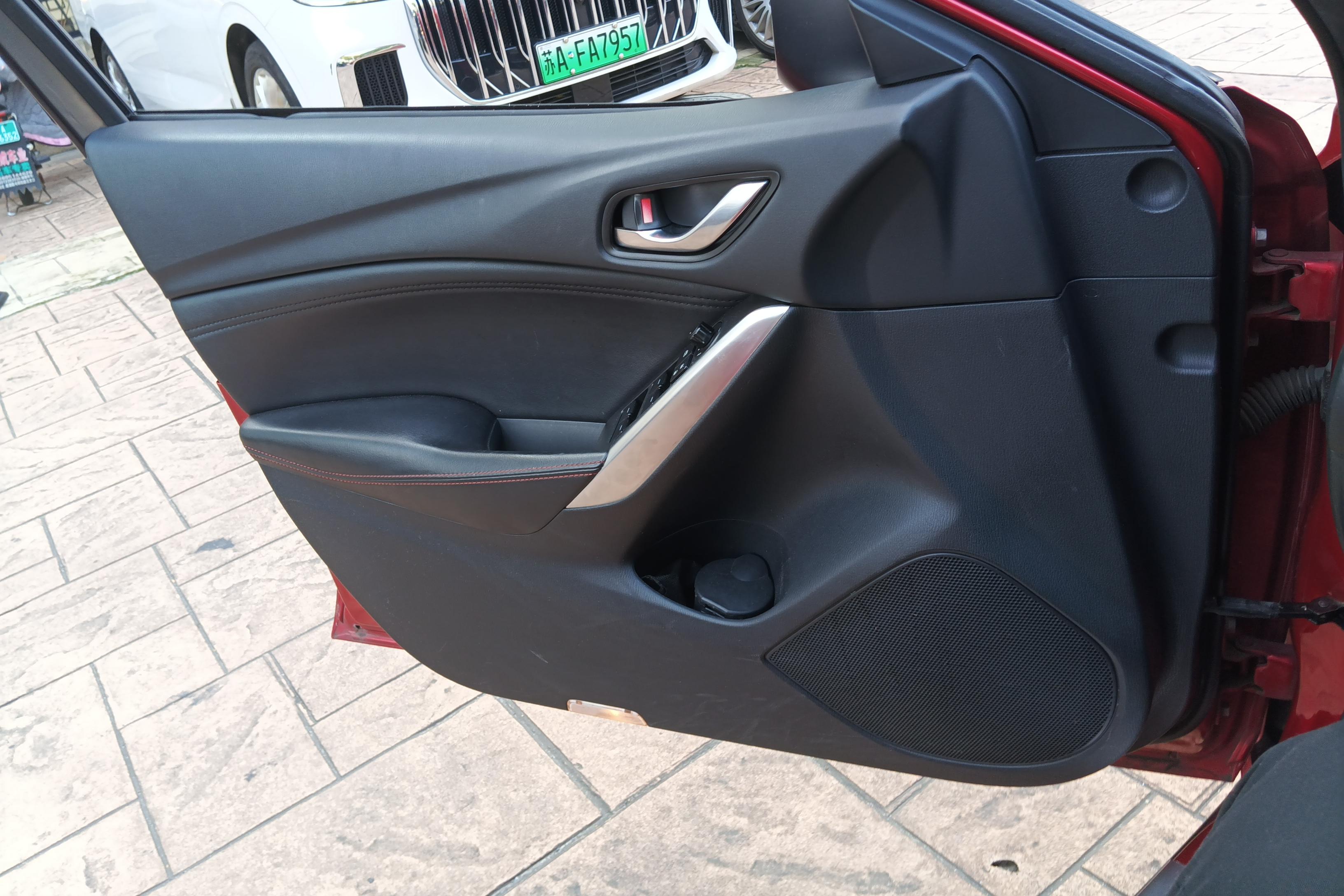 马自达6阿特兹 2015款 2.0L 自动 蓝天豪华版 (国Ⅴ) 