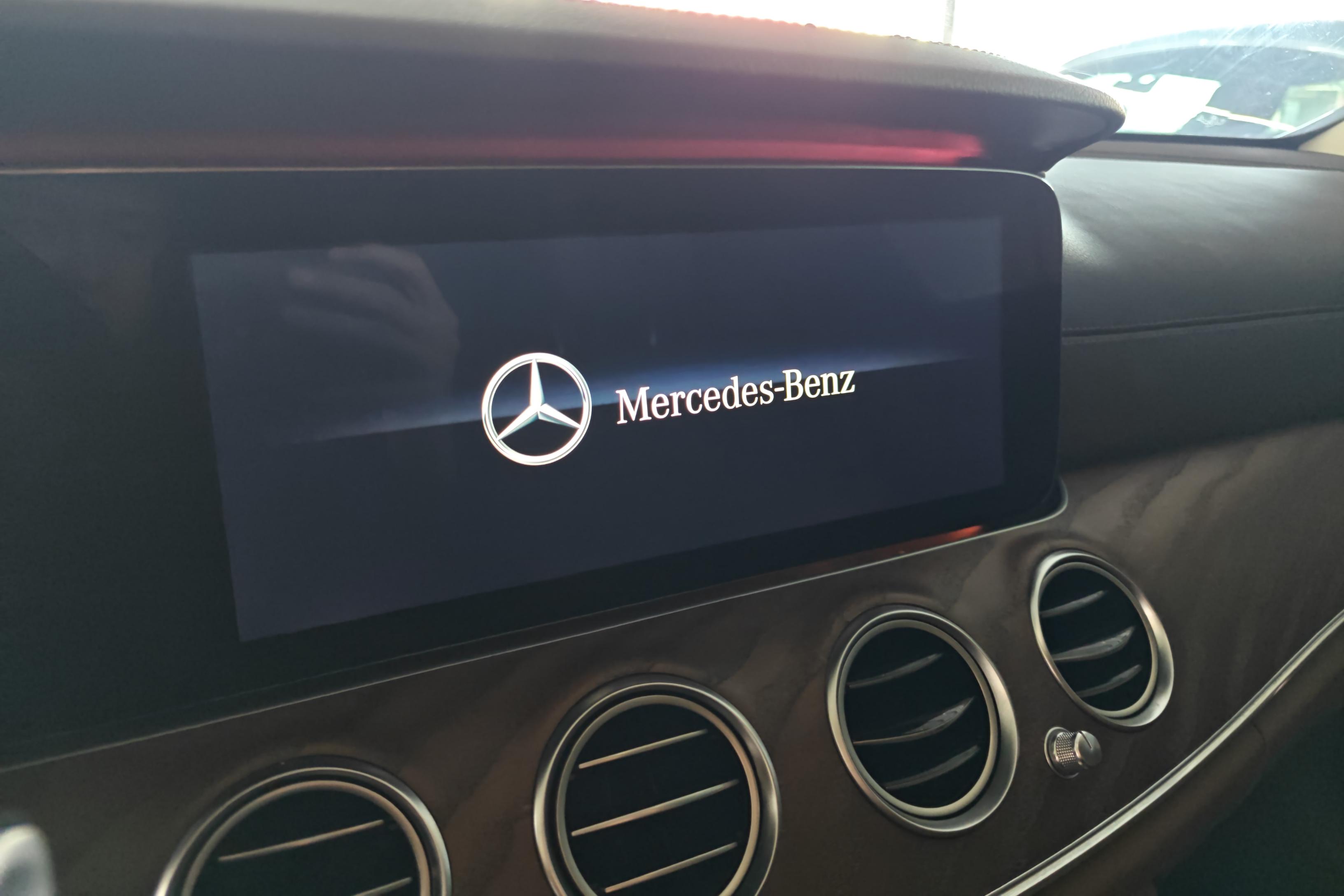 奔驰E级 E300L 2019款 2.0T 自动 汽油 运动时尚型 (国Ⅴ) 