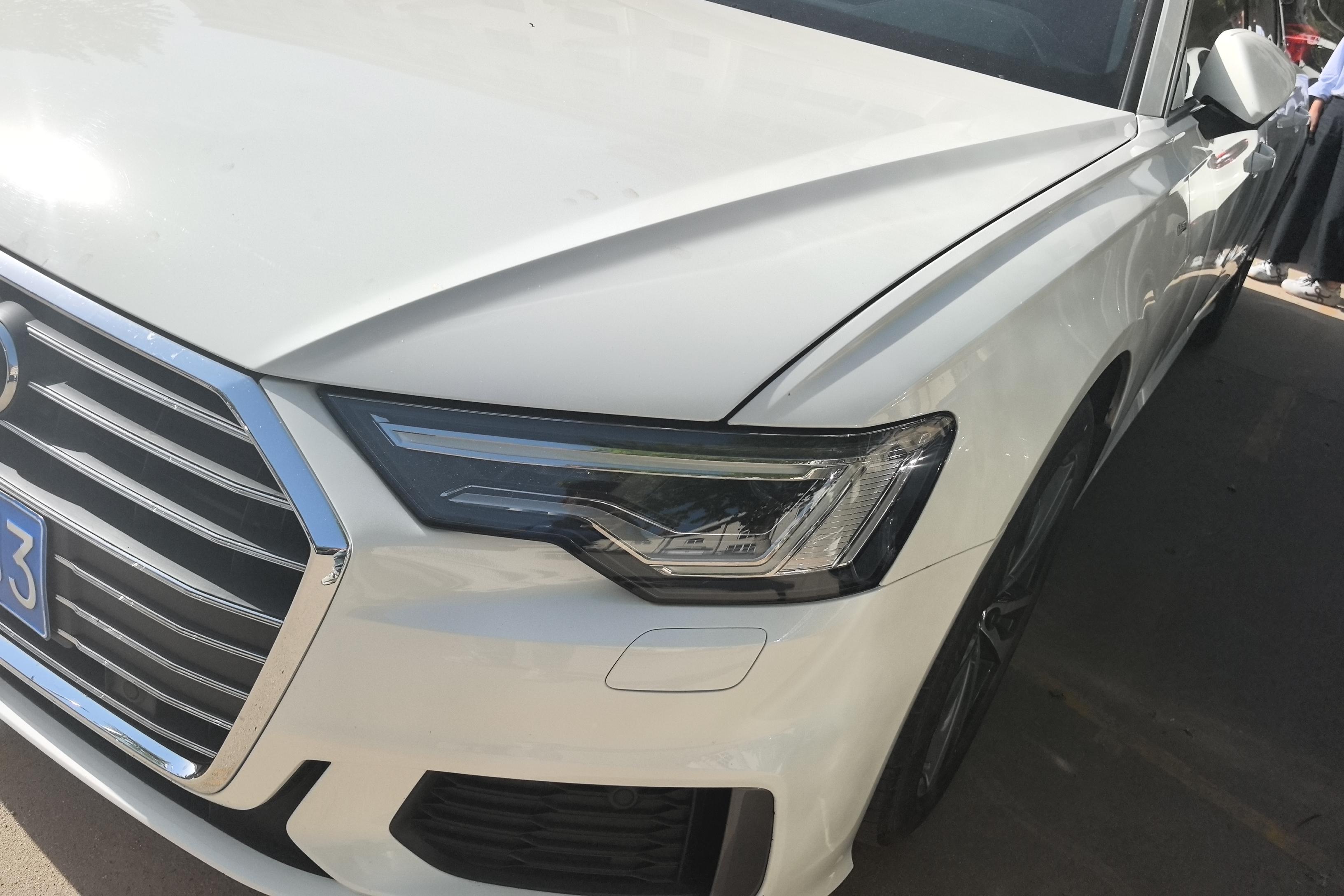 奥迪A6L 40TFSI 2020款 2.0T 自动 豪华动感型 (国Ⅵ) 