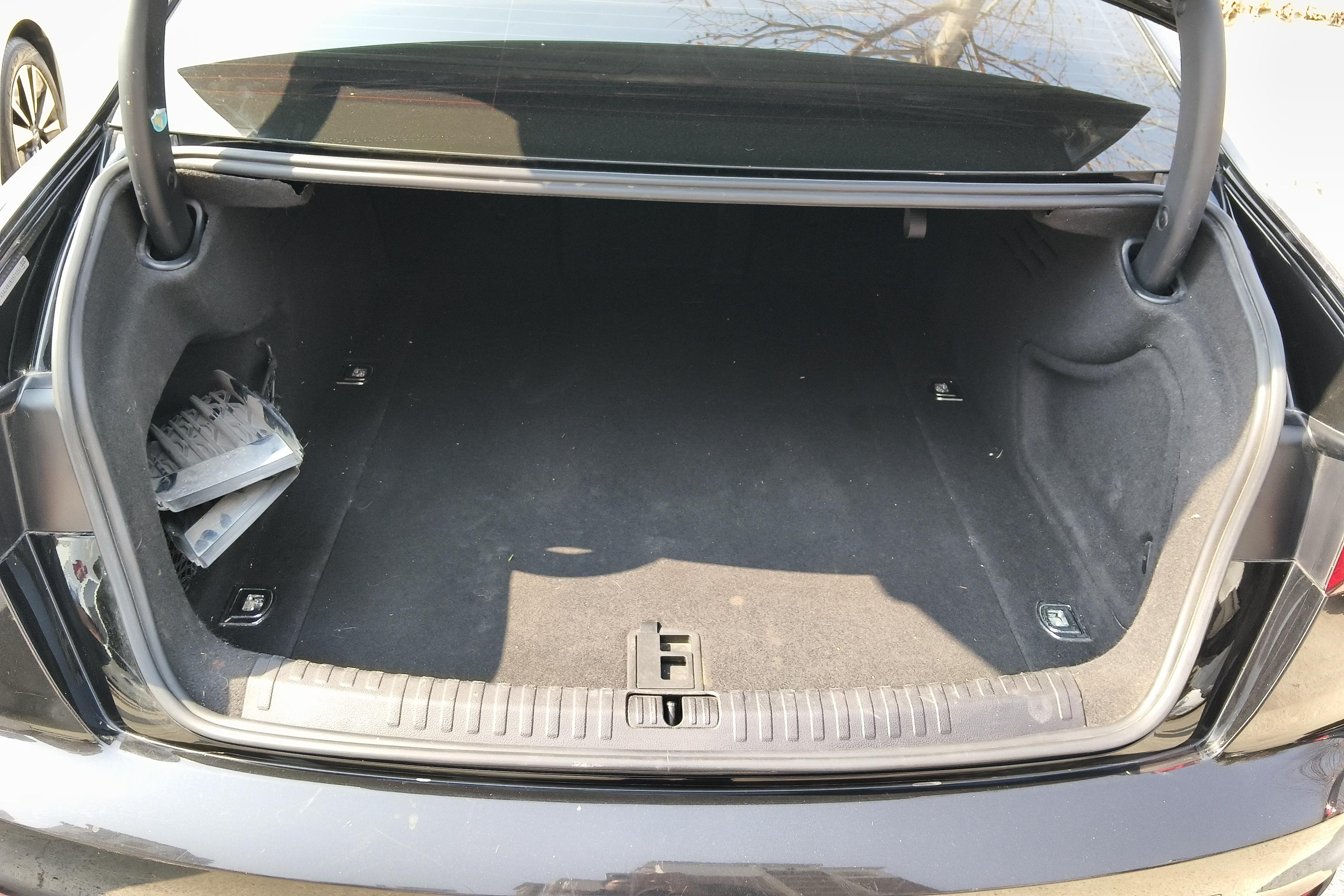 奥迪A6L 45TFSI 2022款 2.0T 自动 臻选致雅型 (国Ⅵ) 