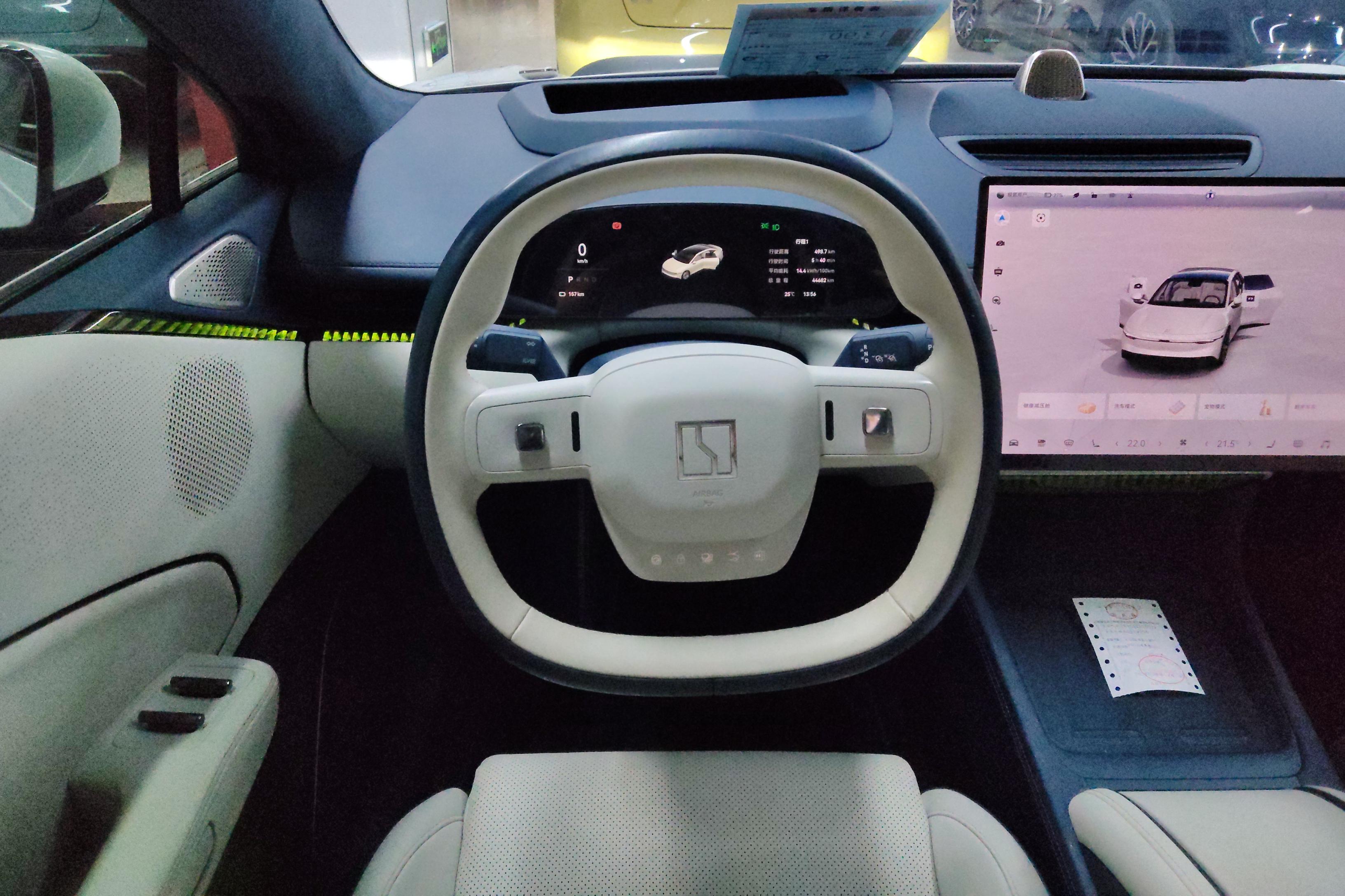 极氪007 2024款 0.0T 自动 后驱增强版75kWh 