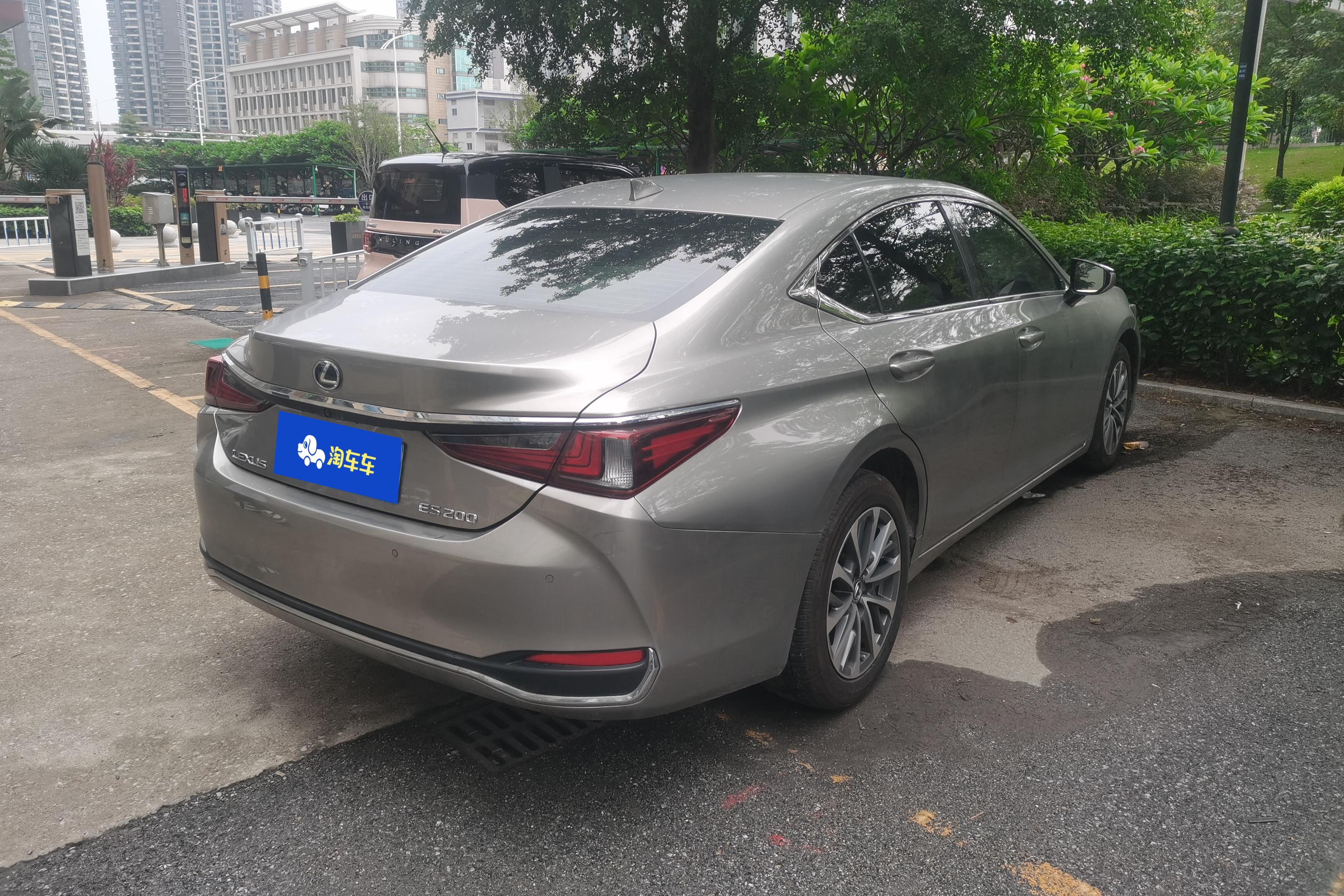 雷克萨斯ES 200 [进口] 2022款 2.0L 自动 卓越版 