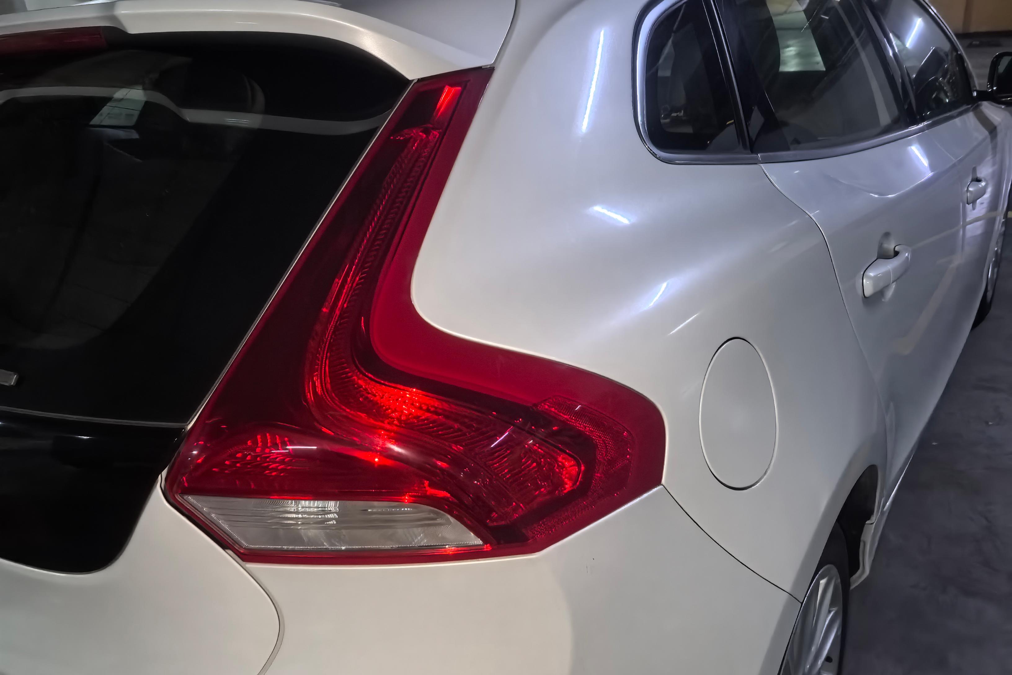 沃尔沃V40 [进口] 2015款 1.6T 自动 智雅版 (欧Ⅳ) 