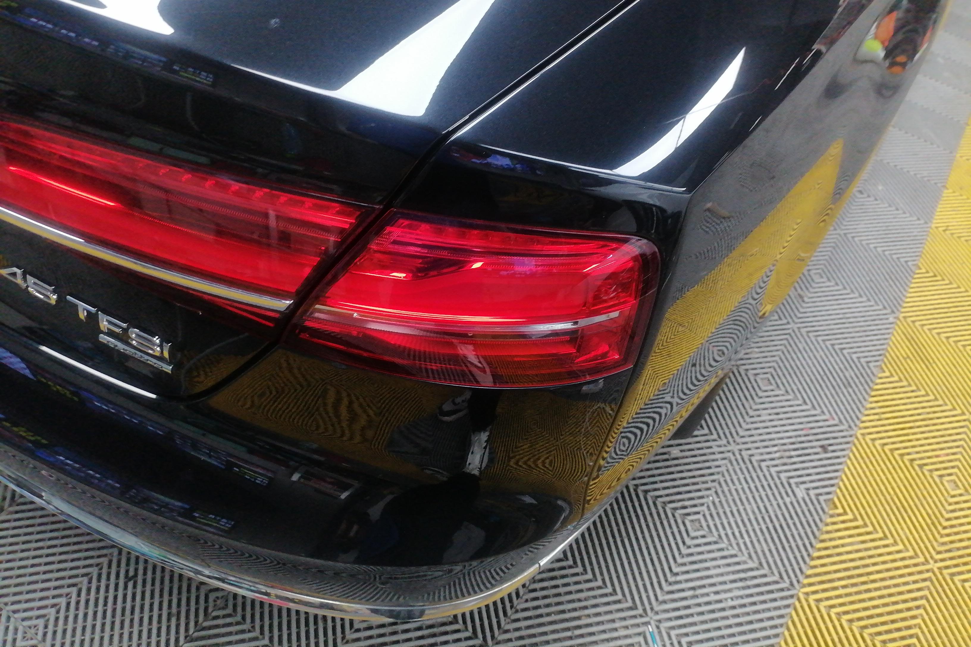 奥迪A8L 45 [进口] 2014款 3.0T 自动 汽油 豪华型 