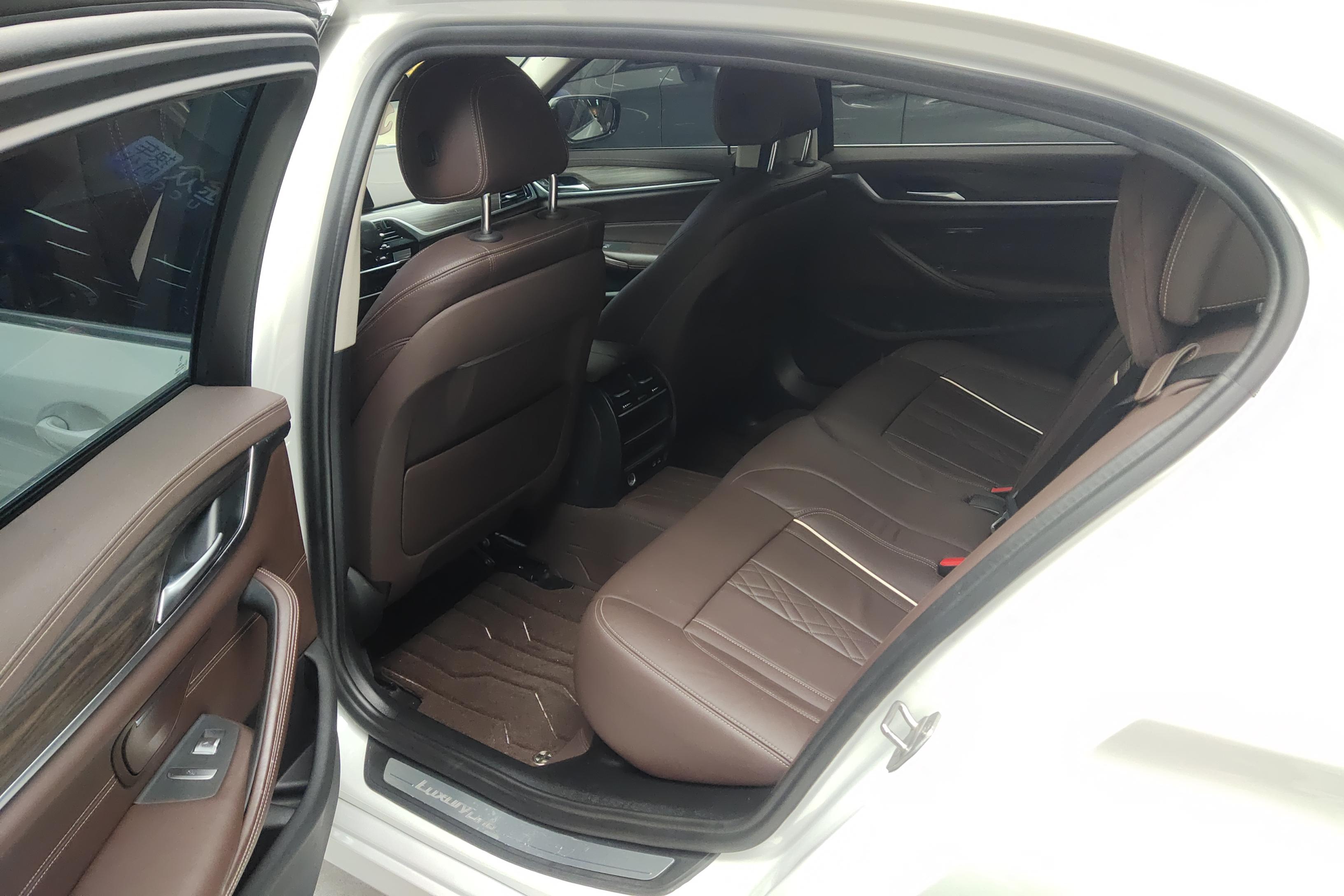 宝马5系 530Li 2020款 2.0T 自动 汽油 xDrive豪华套装 (国Ⅵ) 