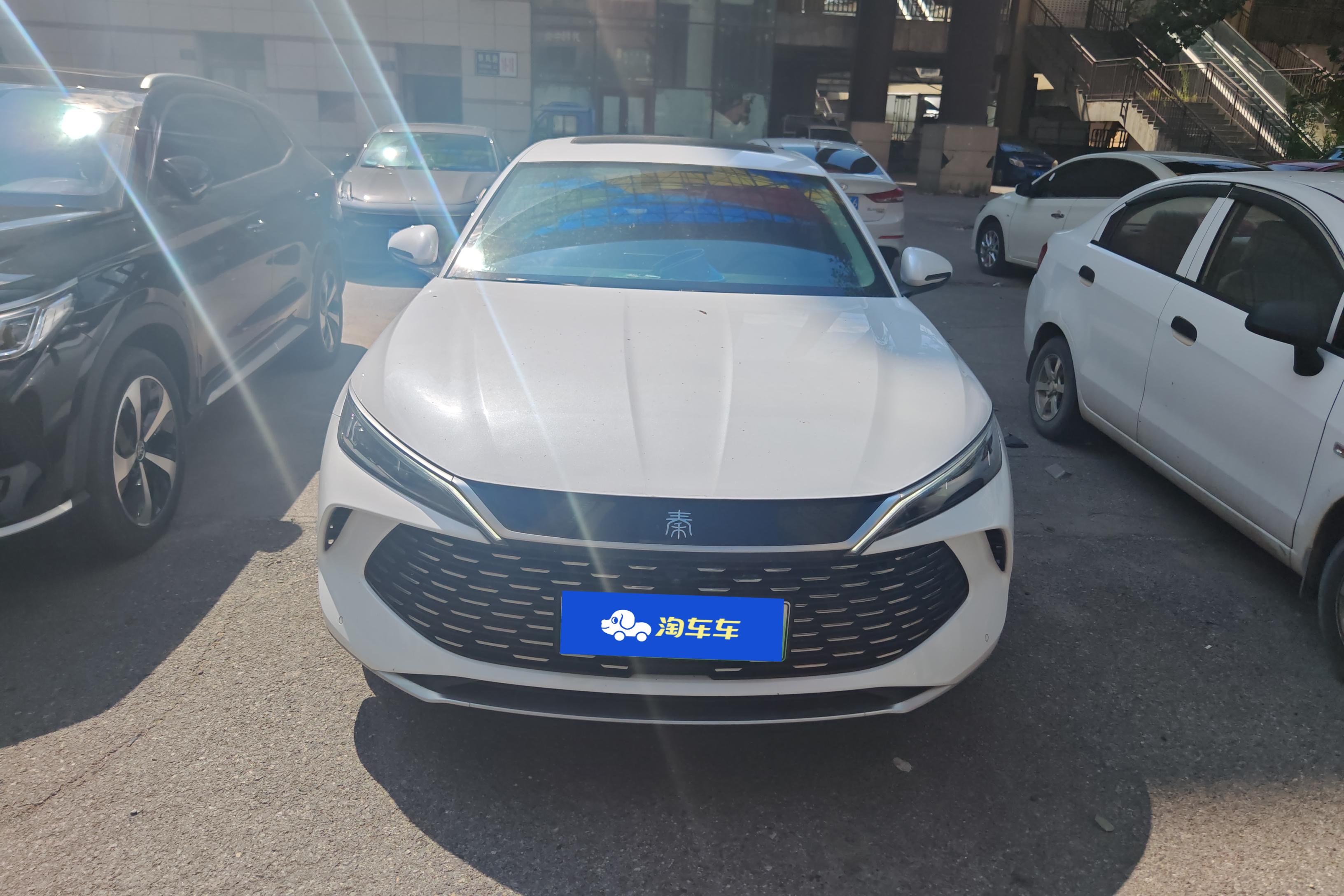比亚迪秦L DM-i 2024款 1.5L 自动 120KM超越型 (国Ⅵ) 