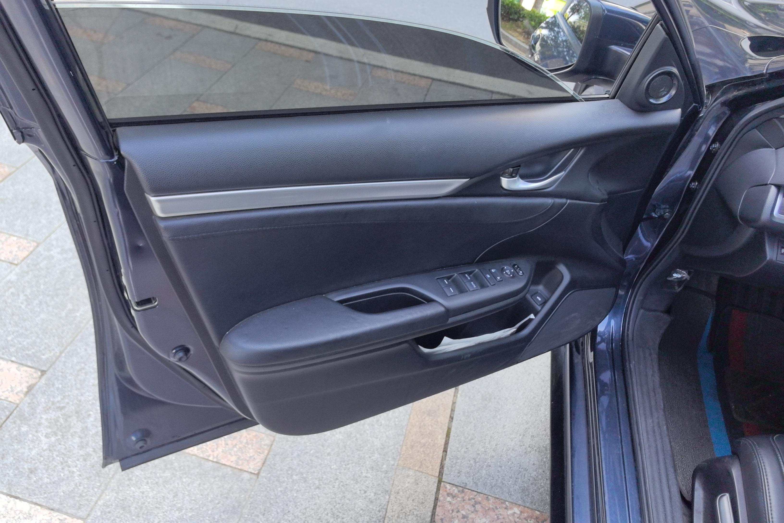 本田思域 2019款 1.5T 自动 燃动版220TURBO (国Ⅵ) 