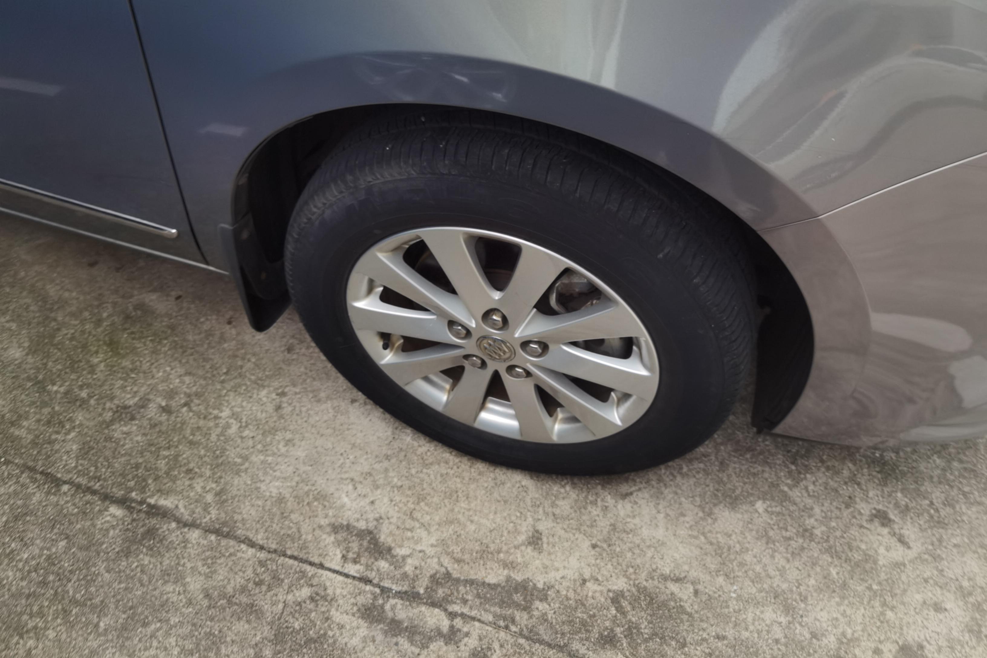 别克GL8 2018款 2.0T 自动 7座 28T豪华型 (国Ⅵ) 
