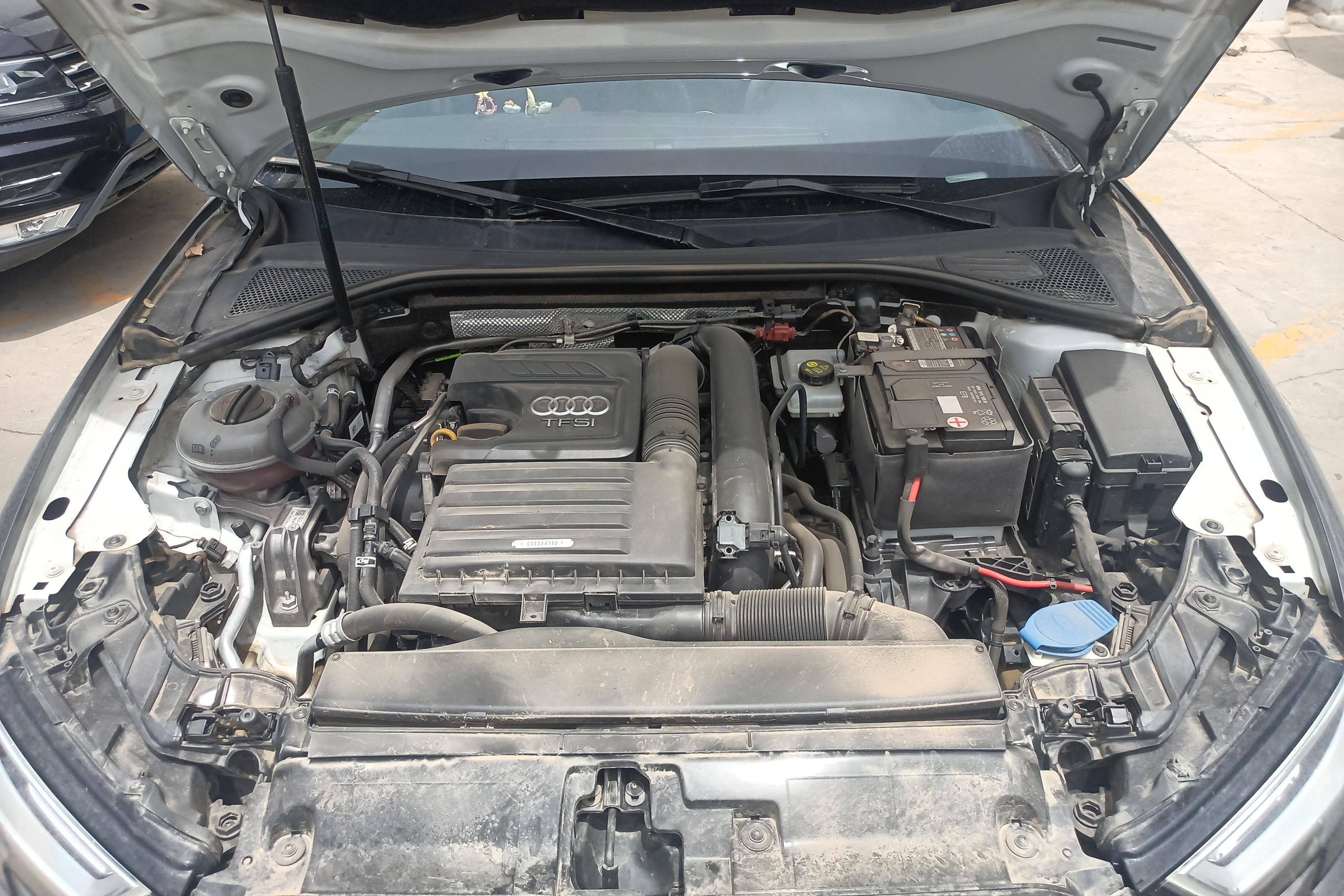 奥迪A3 35TFSI 2018款 1.4T 自动 运动型30周年Limousine (国Ⅴ) 