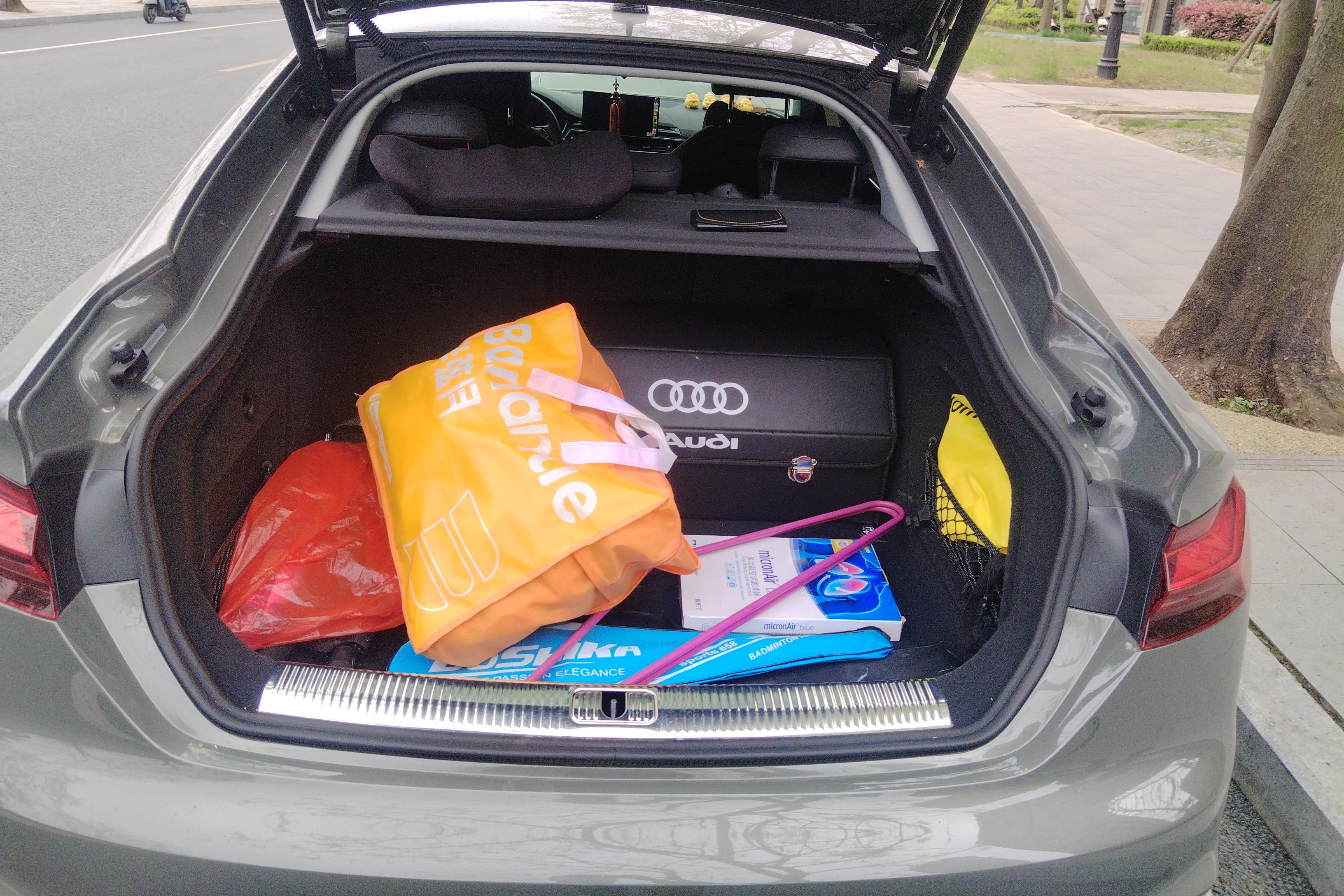 奥迪A5掀背 40TFSI [进口] 2023款 2.0T 自动 汽油 时尚动感型 