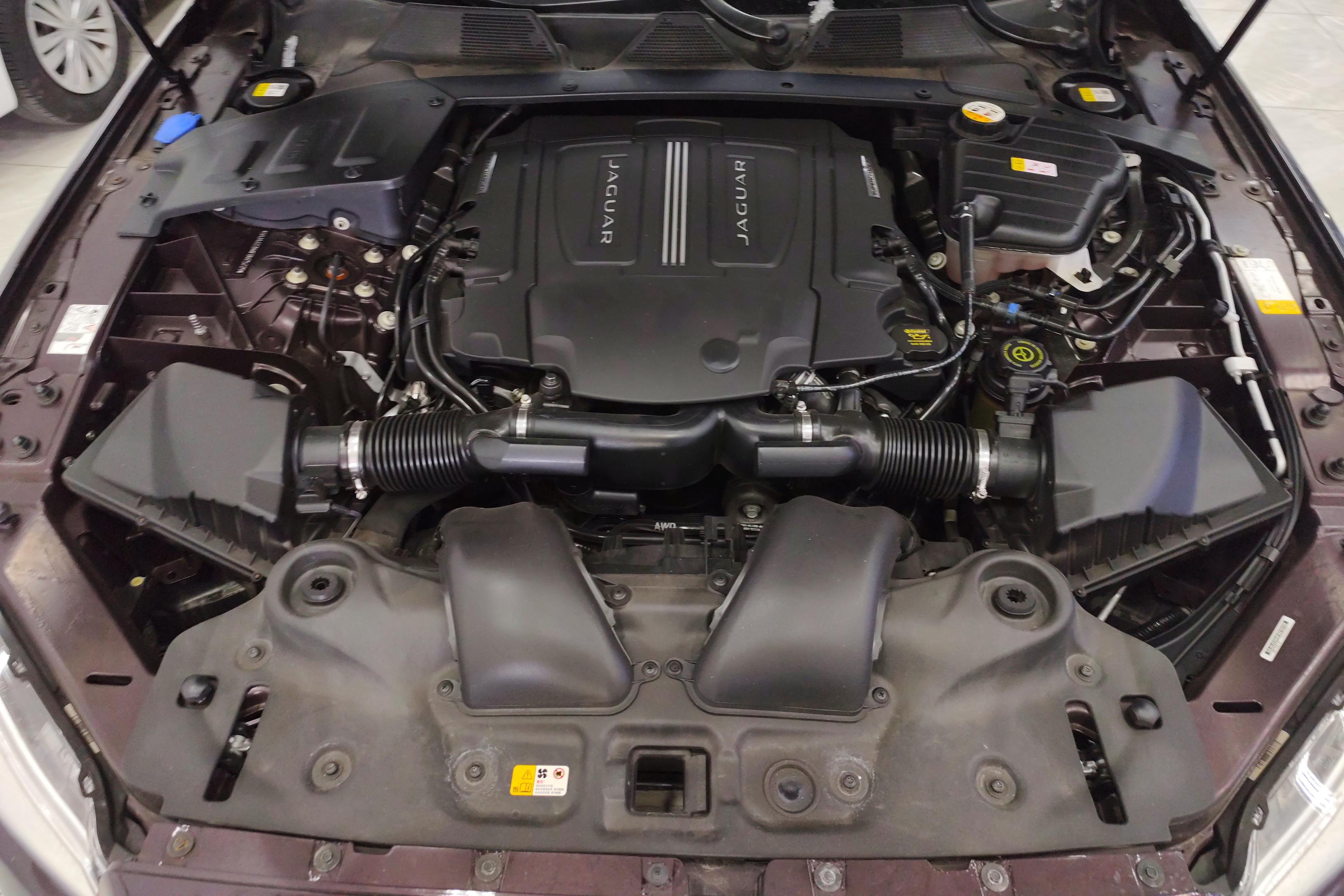 捷豹XJ L [进口] 2014款 3.0T 自动 汽油 全景商务版 (欧Ⅳ) 